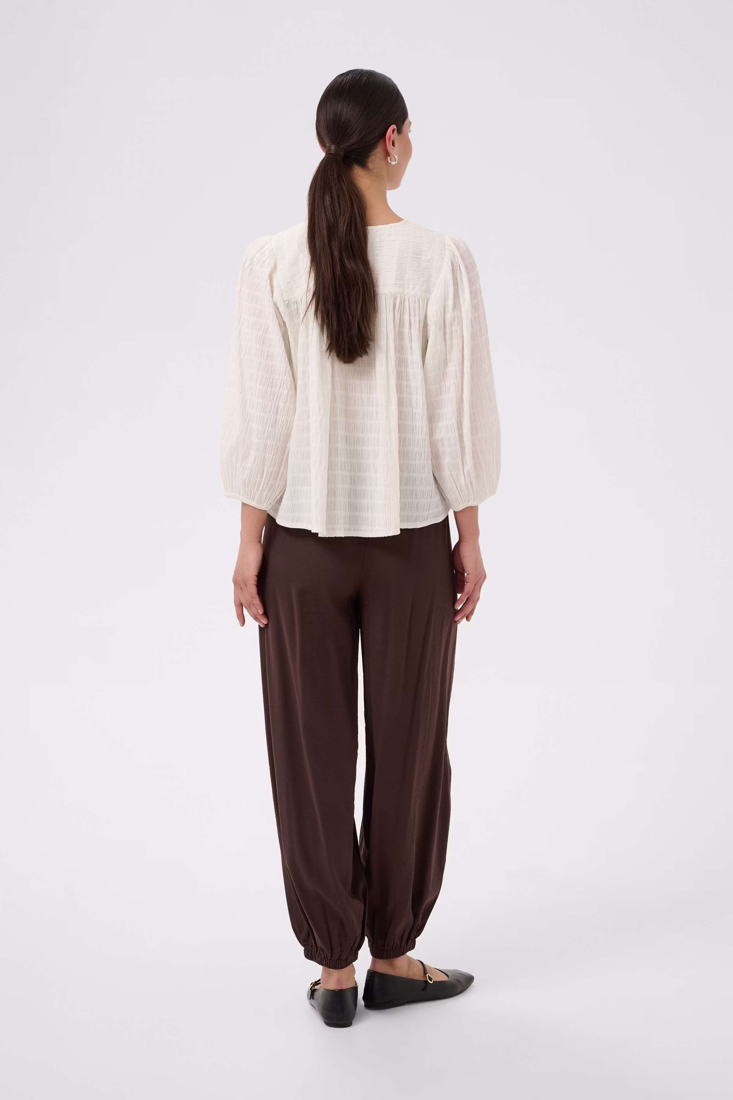KAmissie Blouse LOOKBOOK BACK 10511904-110602