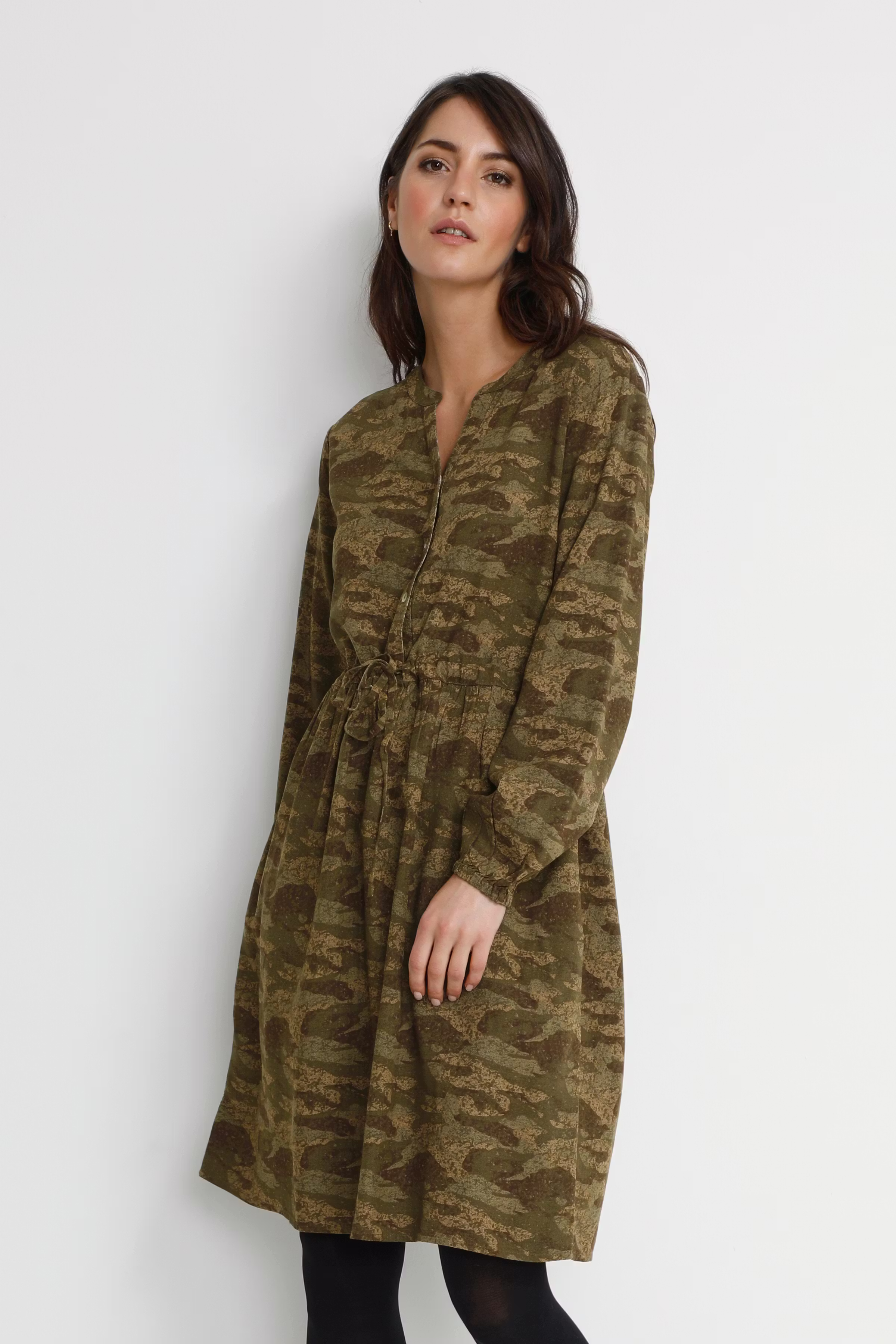 CRVimma Klänning LOOKBOOK FRONT 10610671-103391