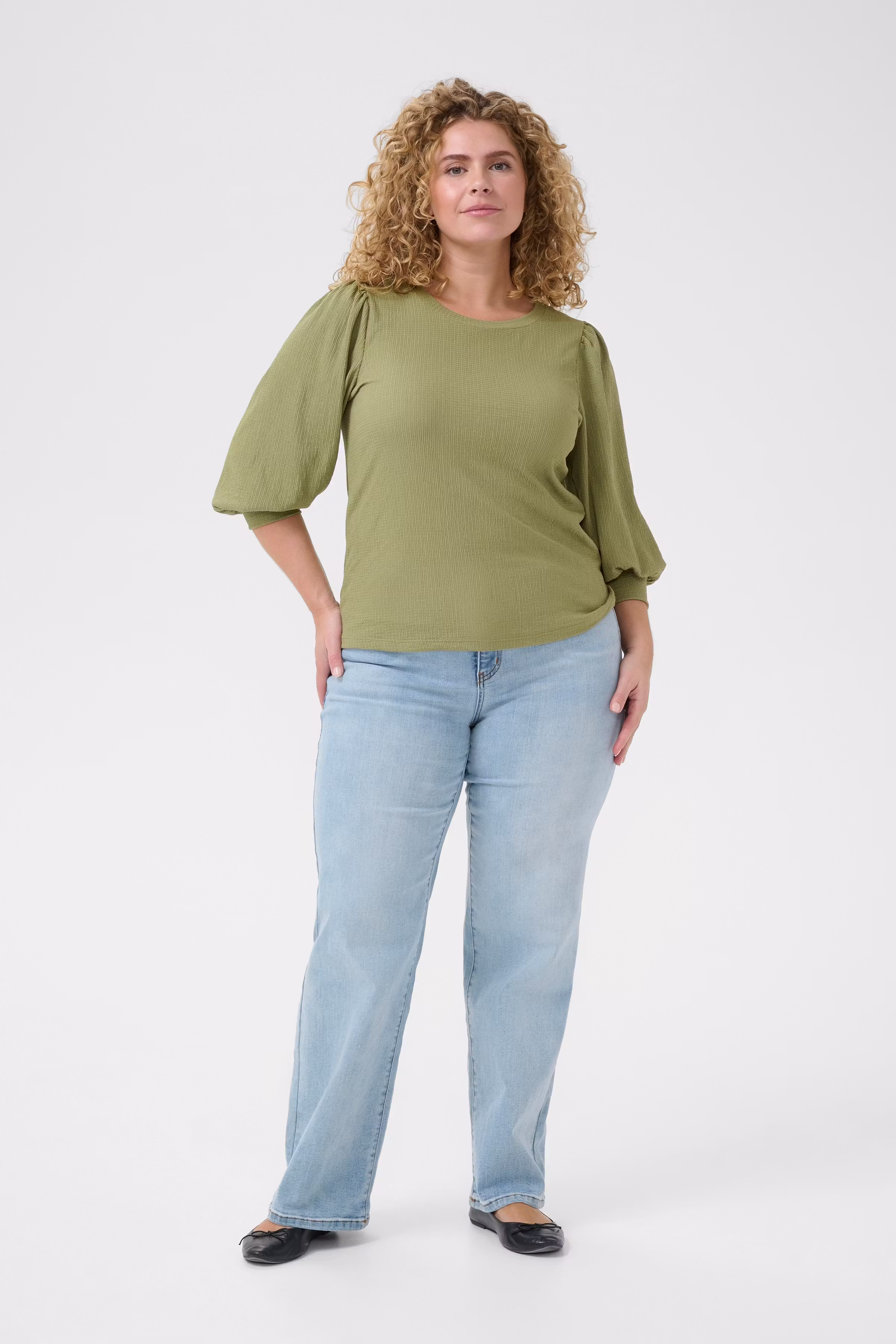 KCivena T-shirt LOOKBOOK FRONT 10583102-170115