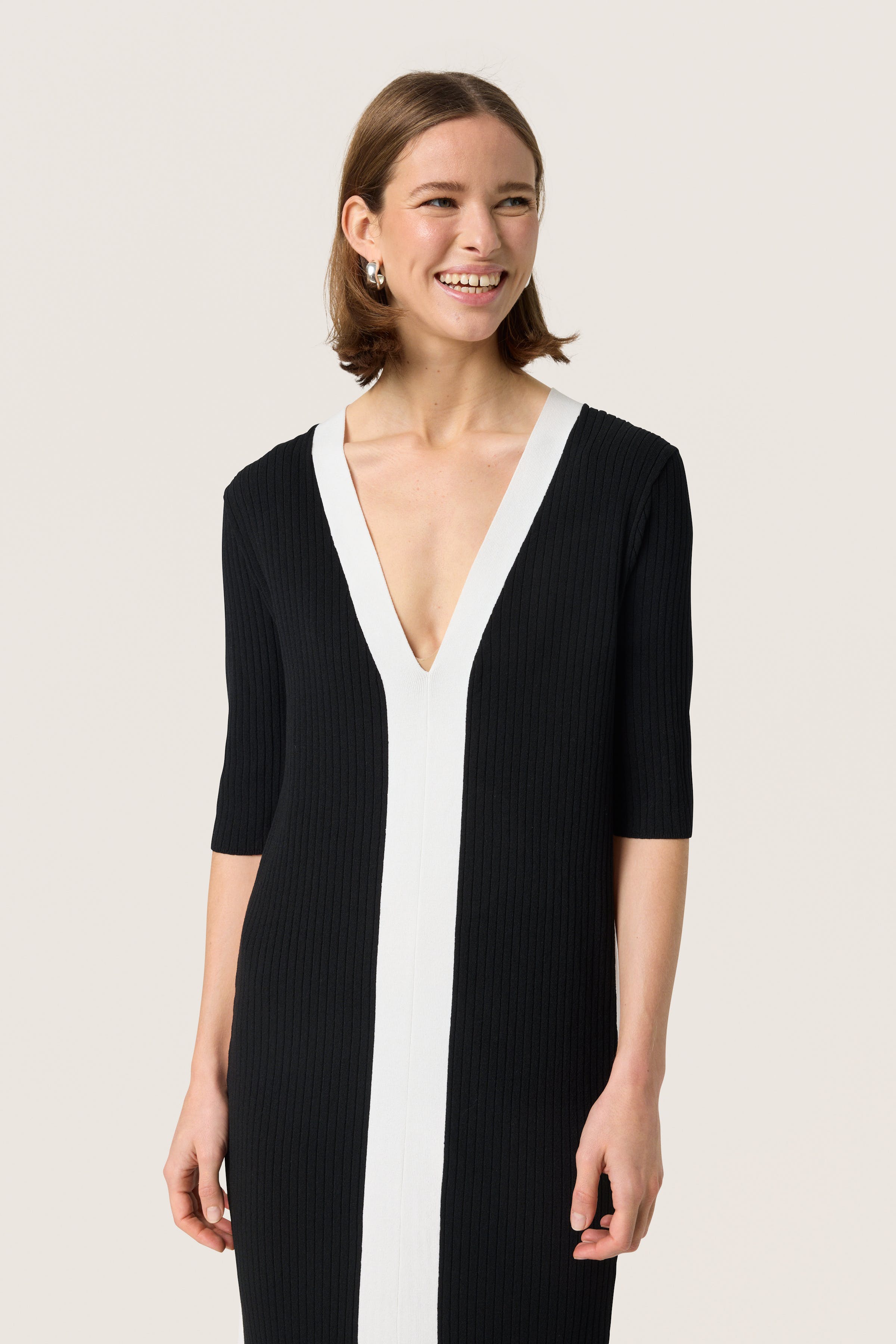 SLLidya Dress LOOKBOOK FRONT 30408398-194008