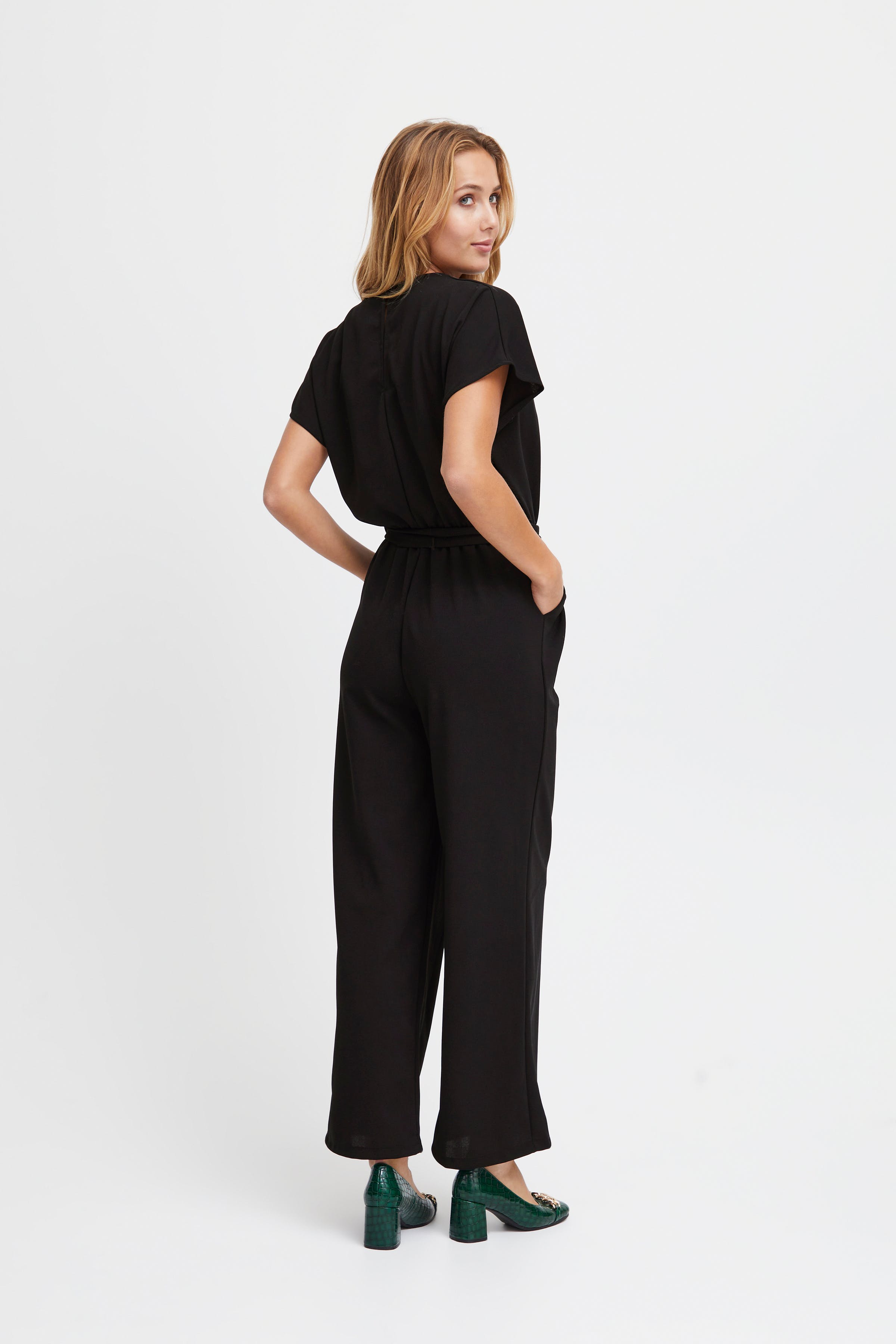 SBEXOTIC Jumpsuit LOOKBOOK BACK 22100277-202821