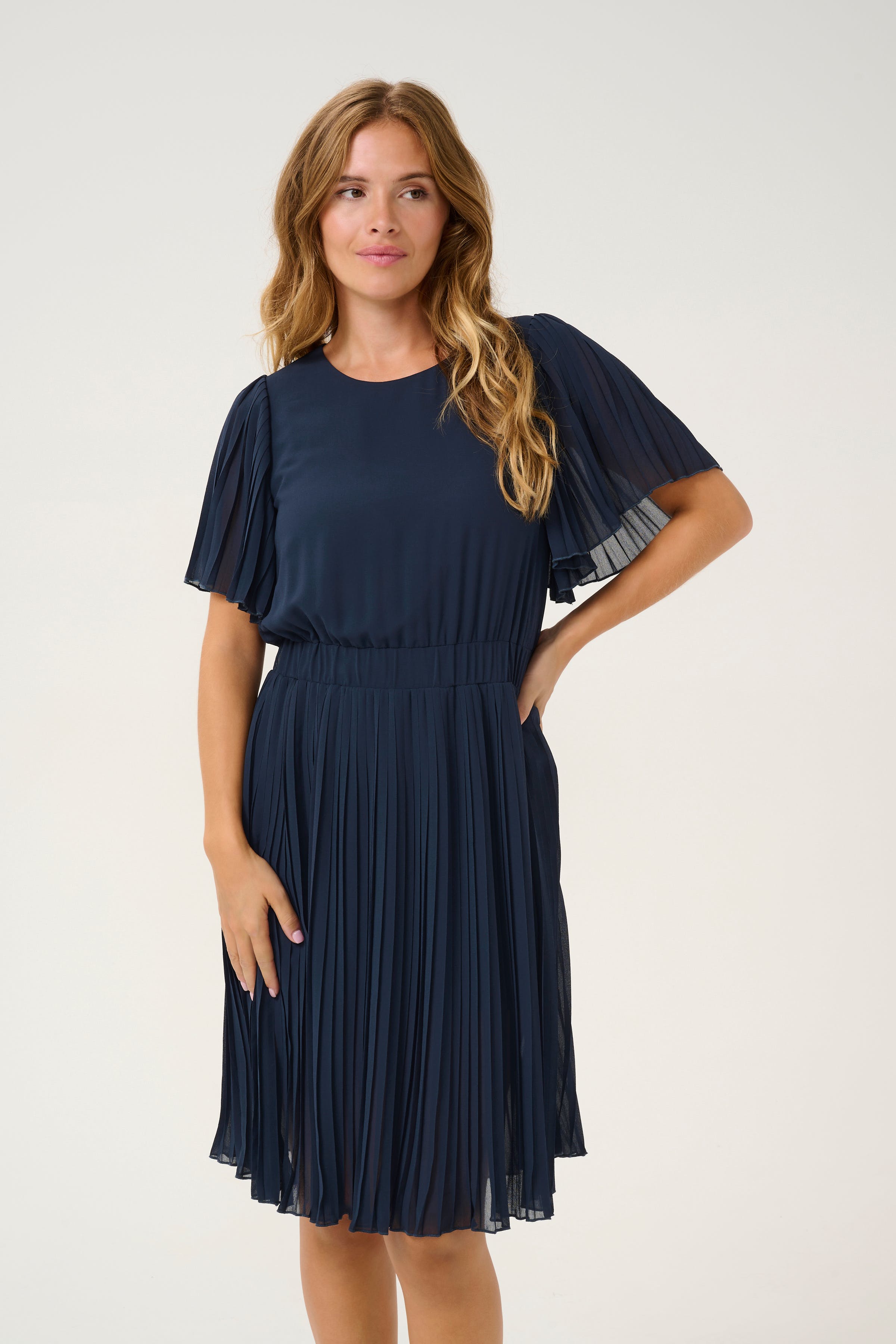 CUlinna Jurk LOOKBOOK FRONT 50111751-194011