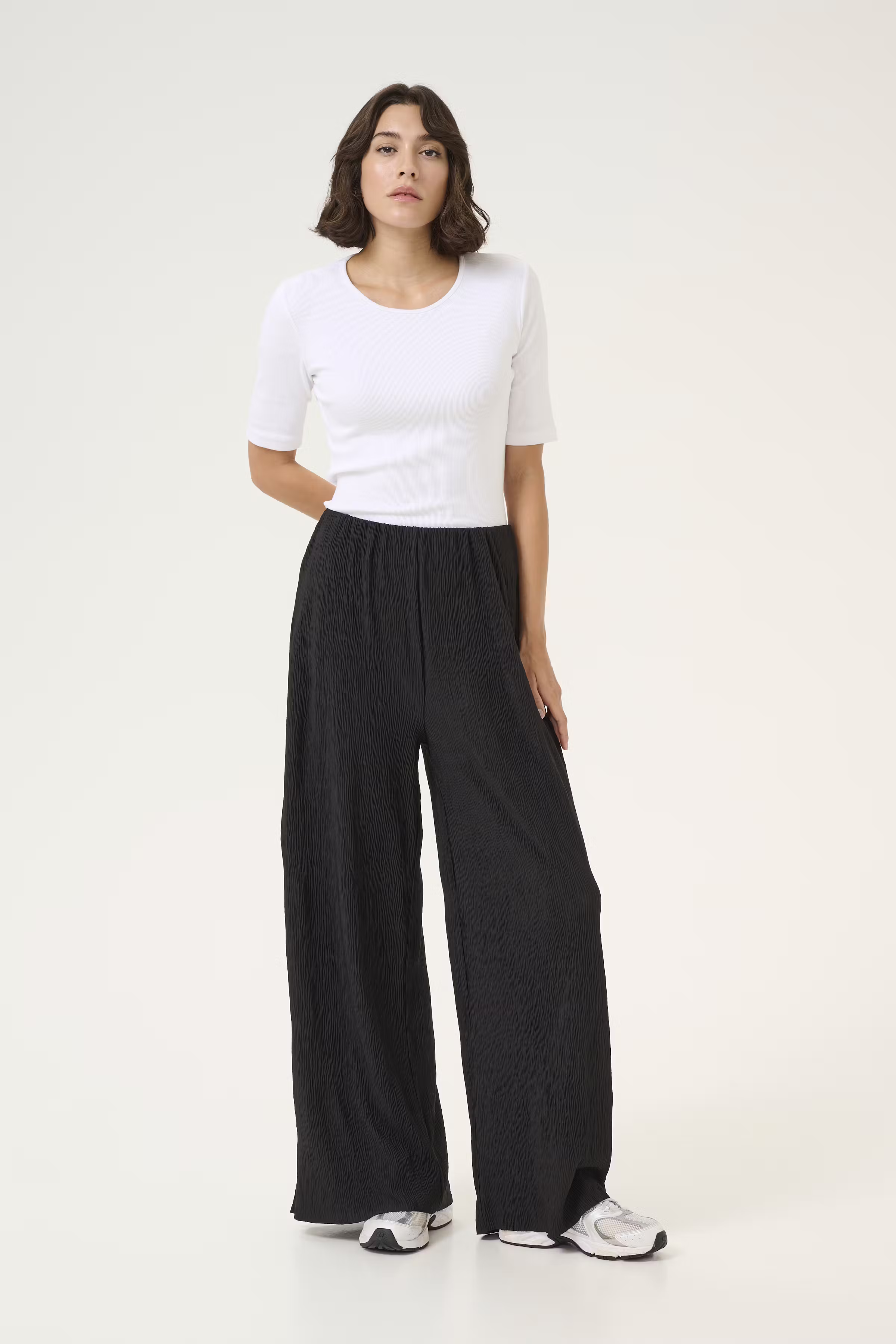 KAiben Trousers LOOKBOOK FRONT 10509752-100121
