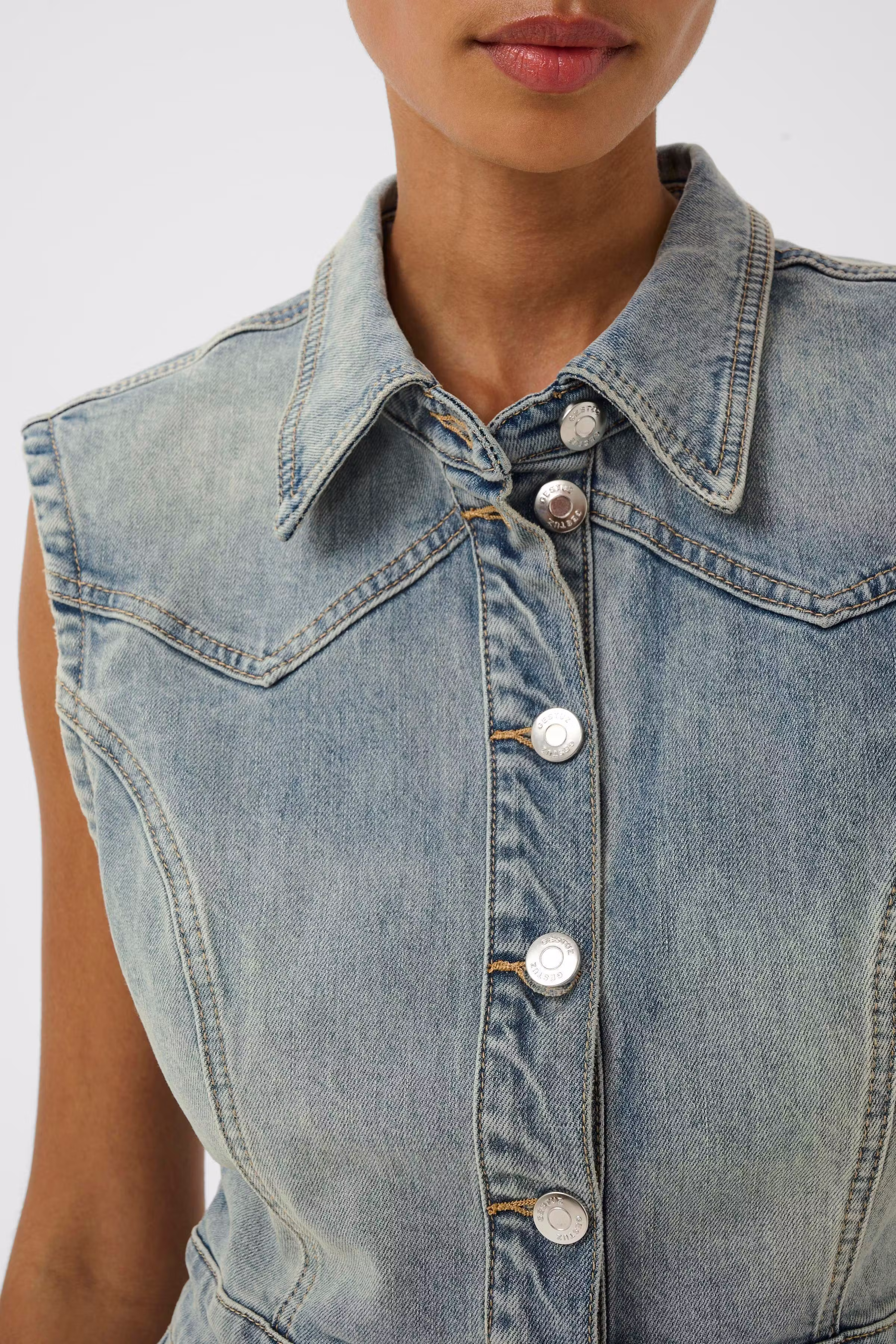 GZnoma Denim shirt LOOKBOOK DETAIL 10911187-109408
