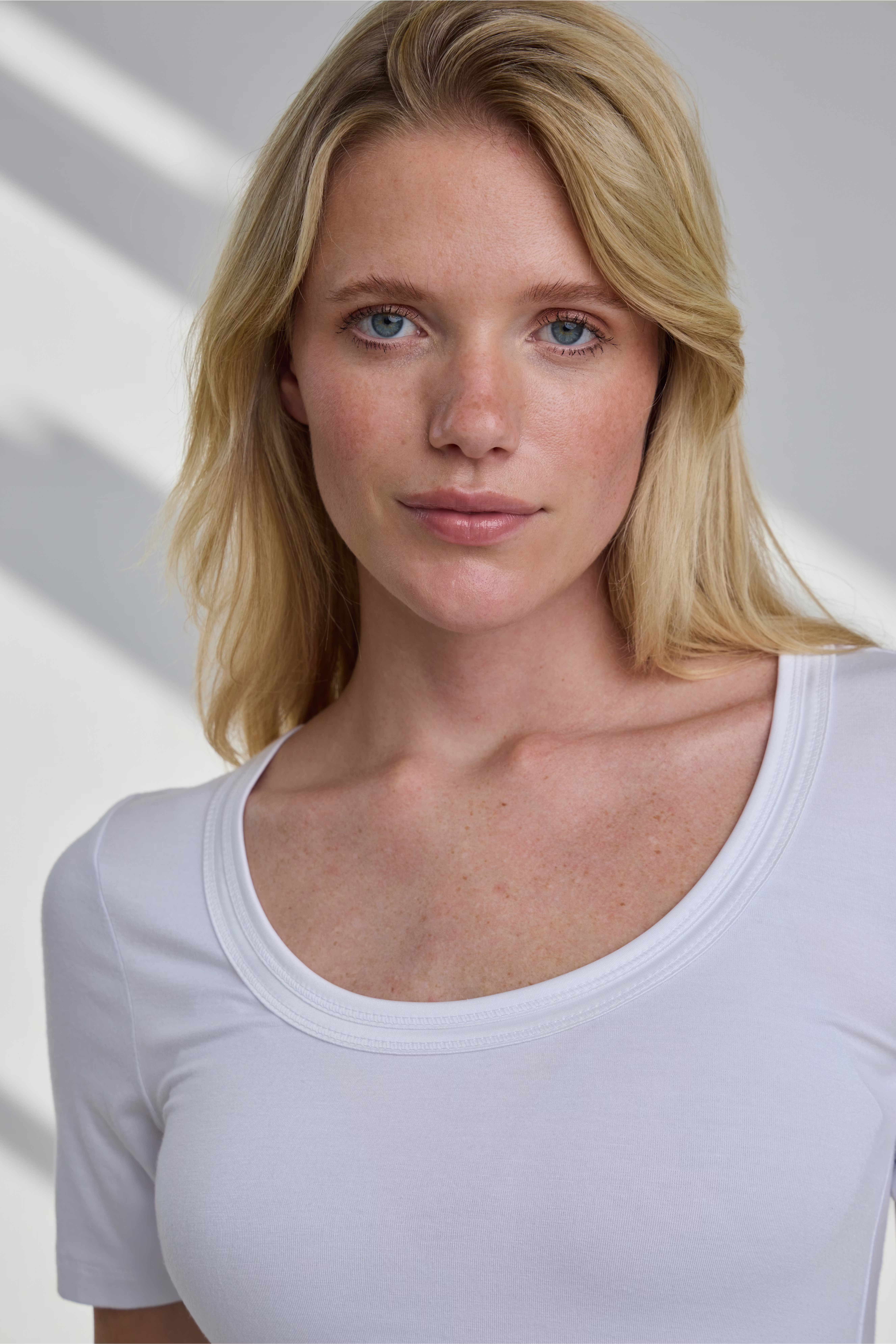 IHZOLA T-shirt LOCATION NONE 20103264-10100