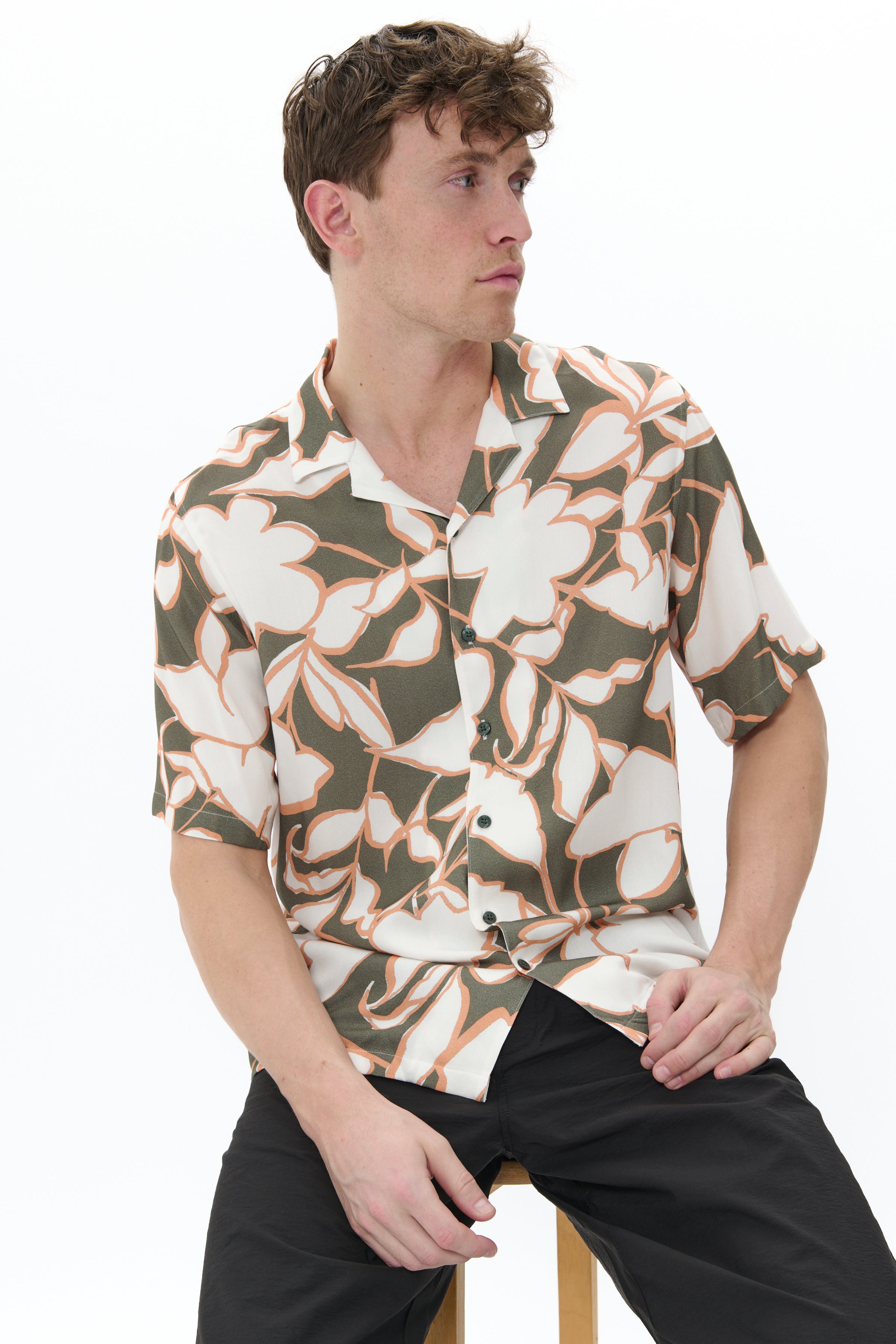 MAklampo Shirt LOCATION NONE 30208082-180312