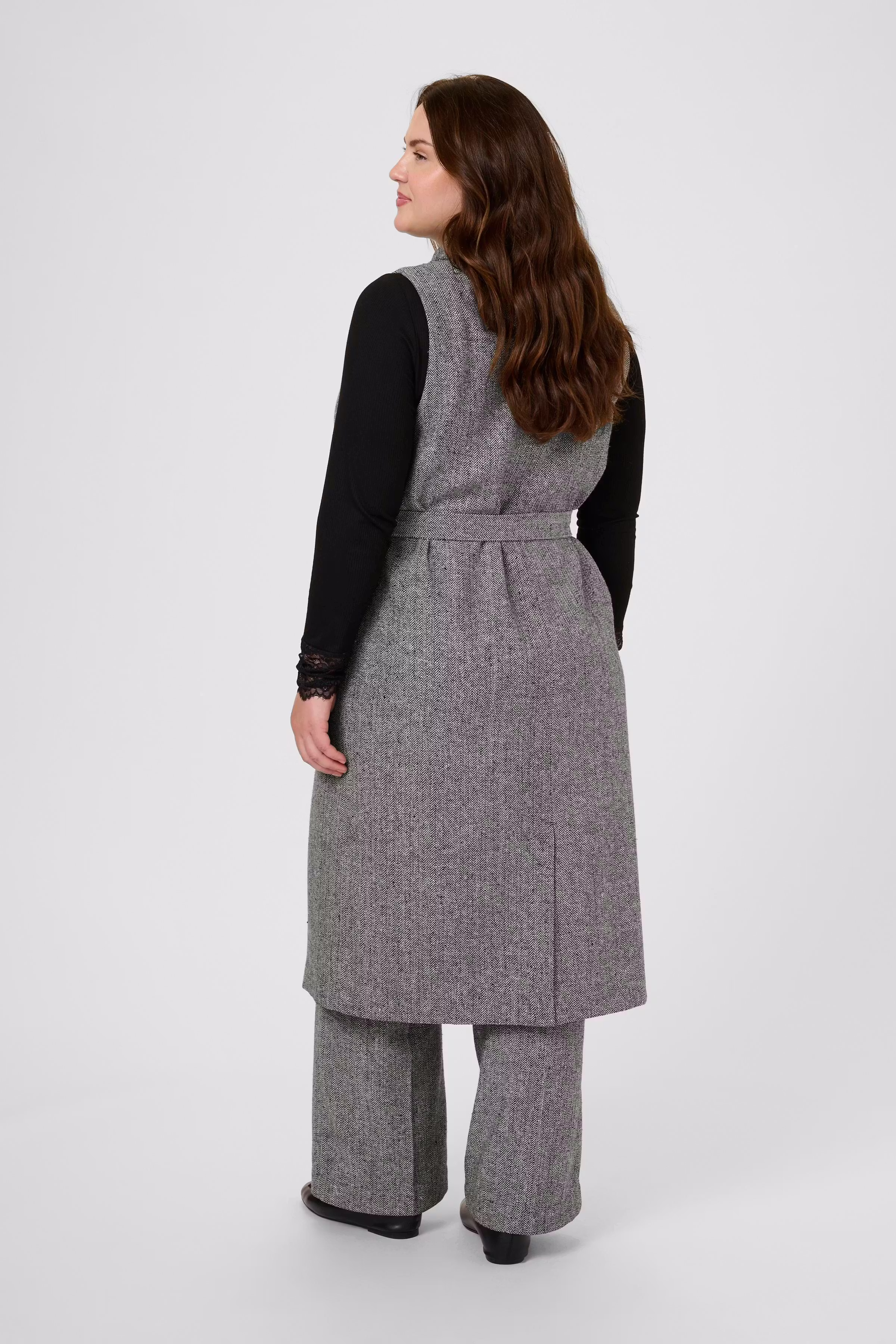 KCthilla Weste LOOKBOOK BACK 10583808-108553