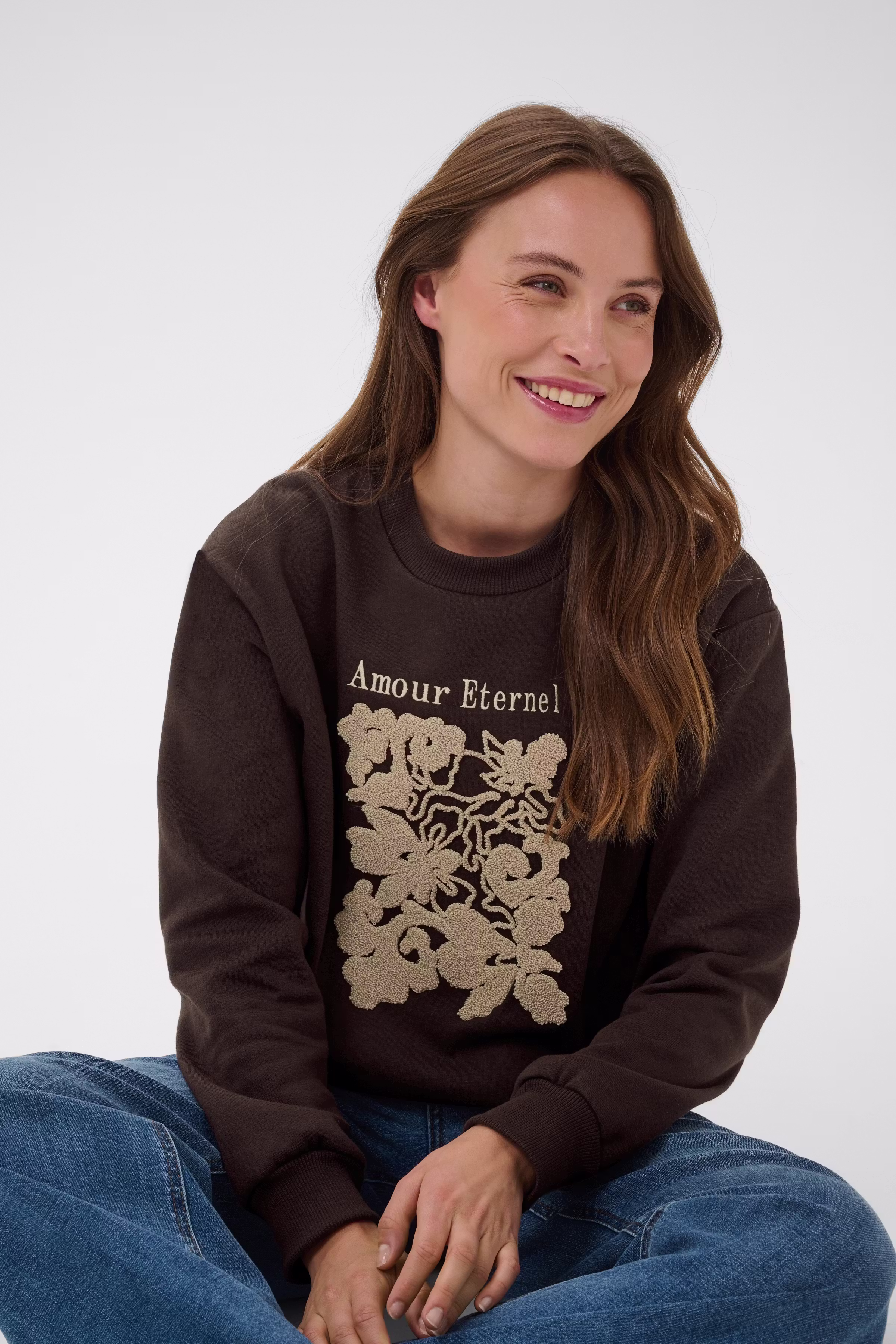 KAroseanne Sweatshirt LOOKBOOK DETAIL 10511884-190915