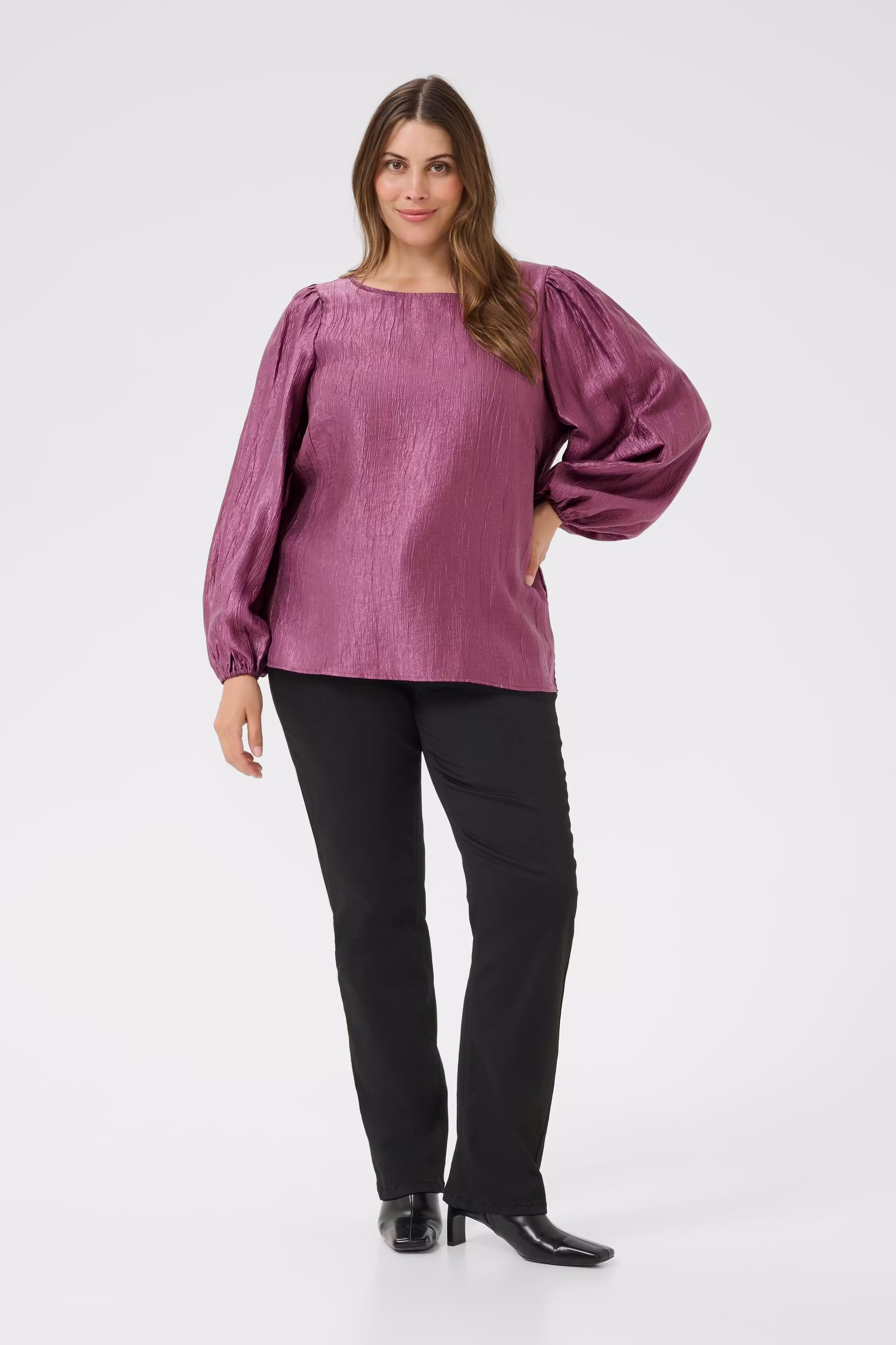 KCrizza Blouse LOOKBOOK FRONT 10583782-181709