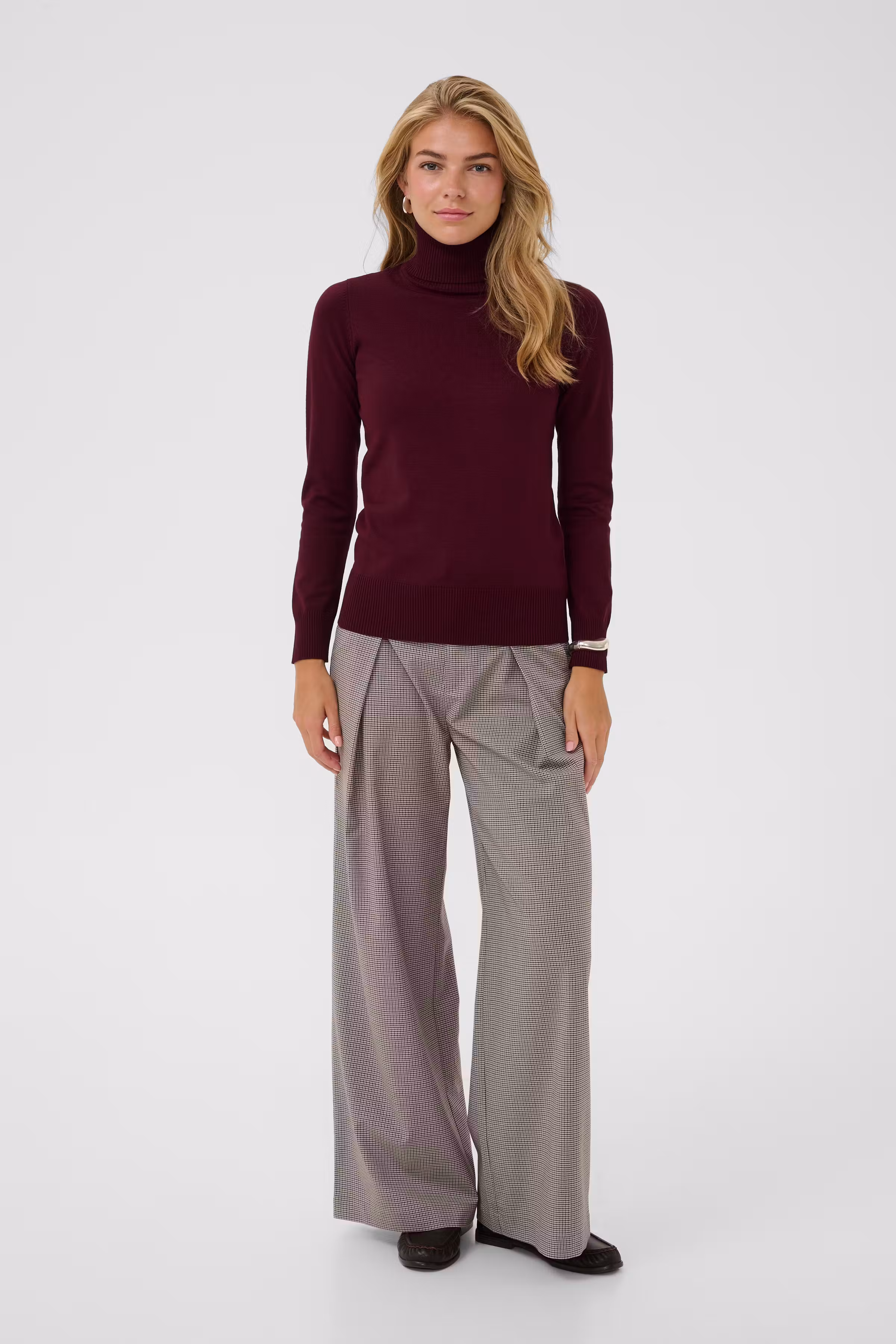 MilaSZ Rollneck Pullover LOOKBOOK FRONT 30500018-191627