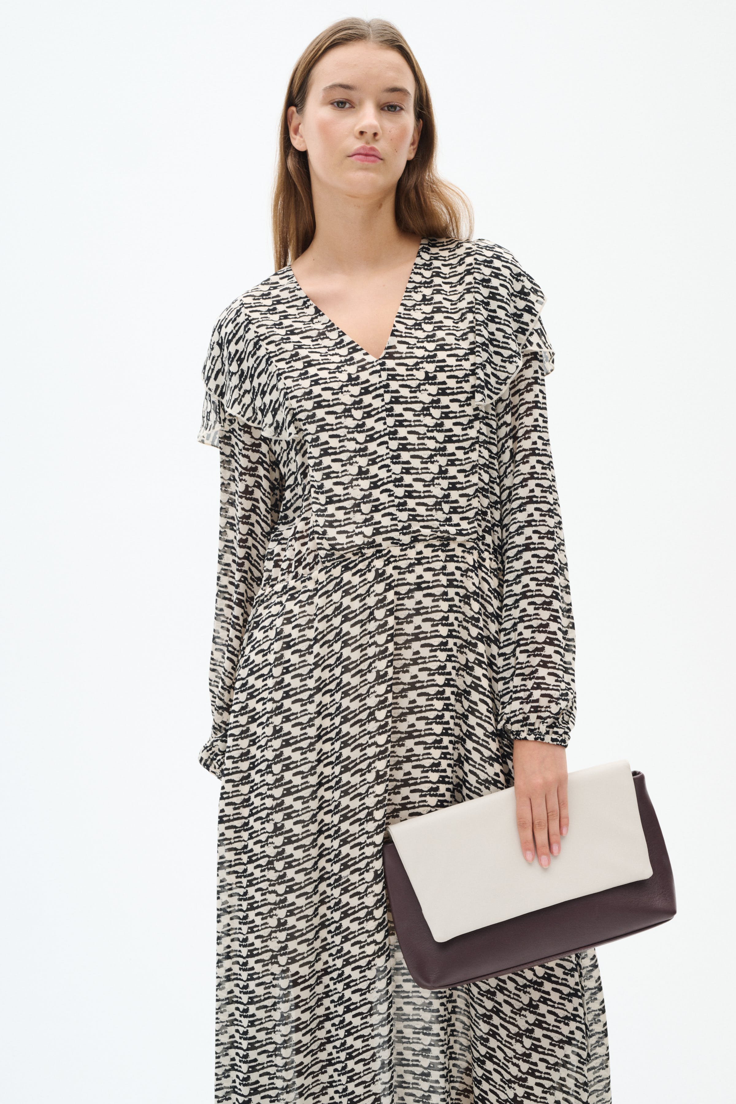 CessieIW Dress LOOKBOOK FRONT 30110249-303575