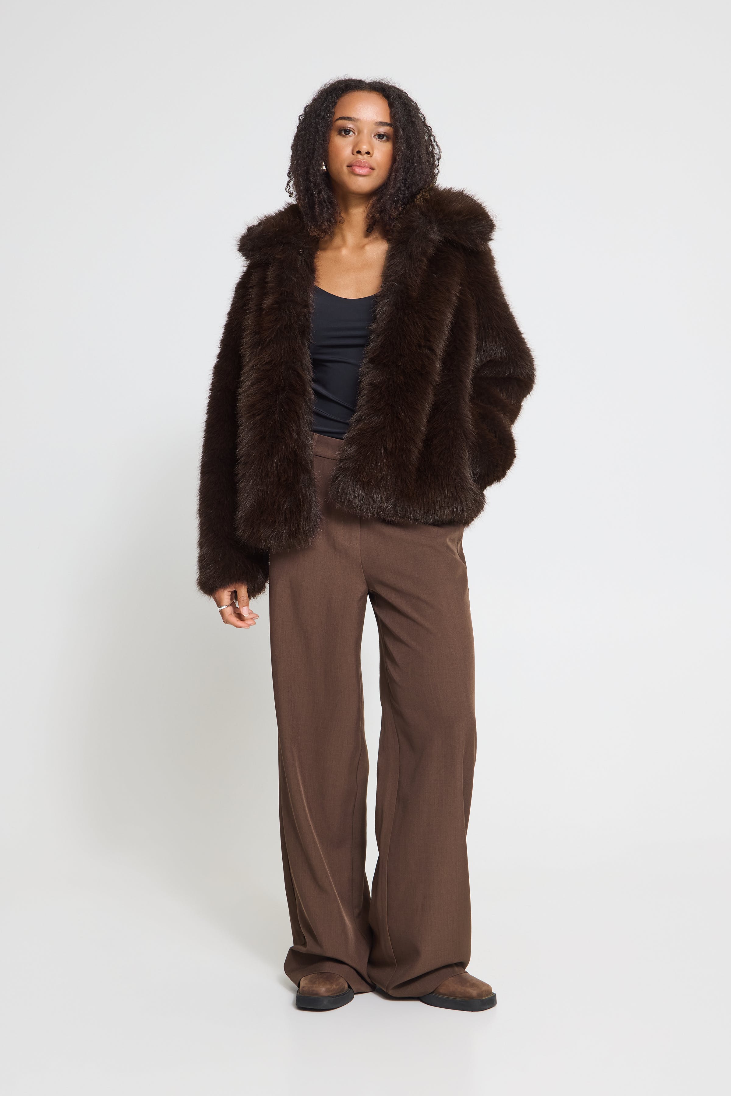 IHHAYANA Yttertøy LOOKBOOK FRONT 20125923-1911061