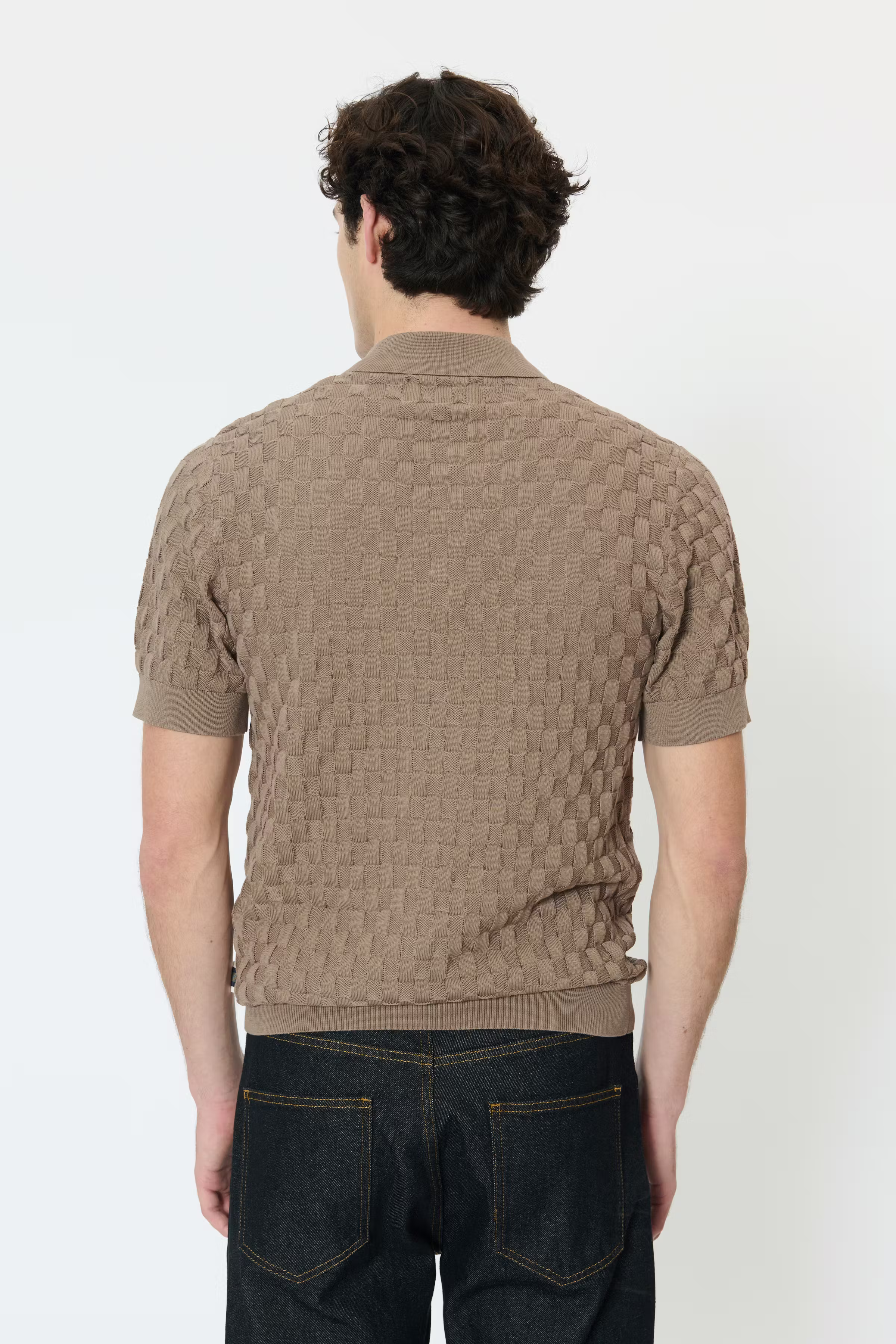 MApolo Heritage Pullover LOOKBOOK BACK 30207802-181112