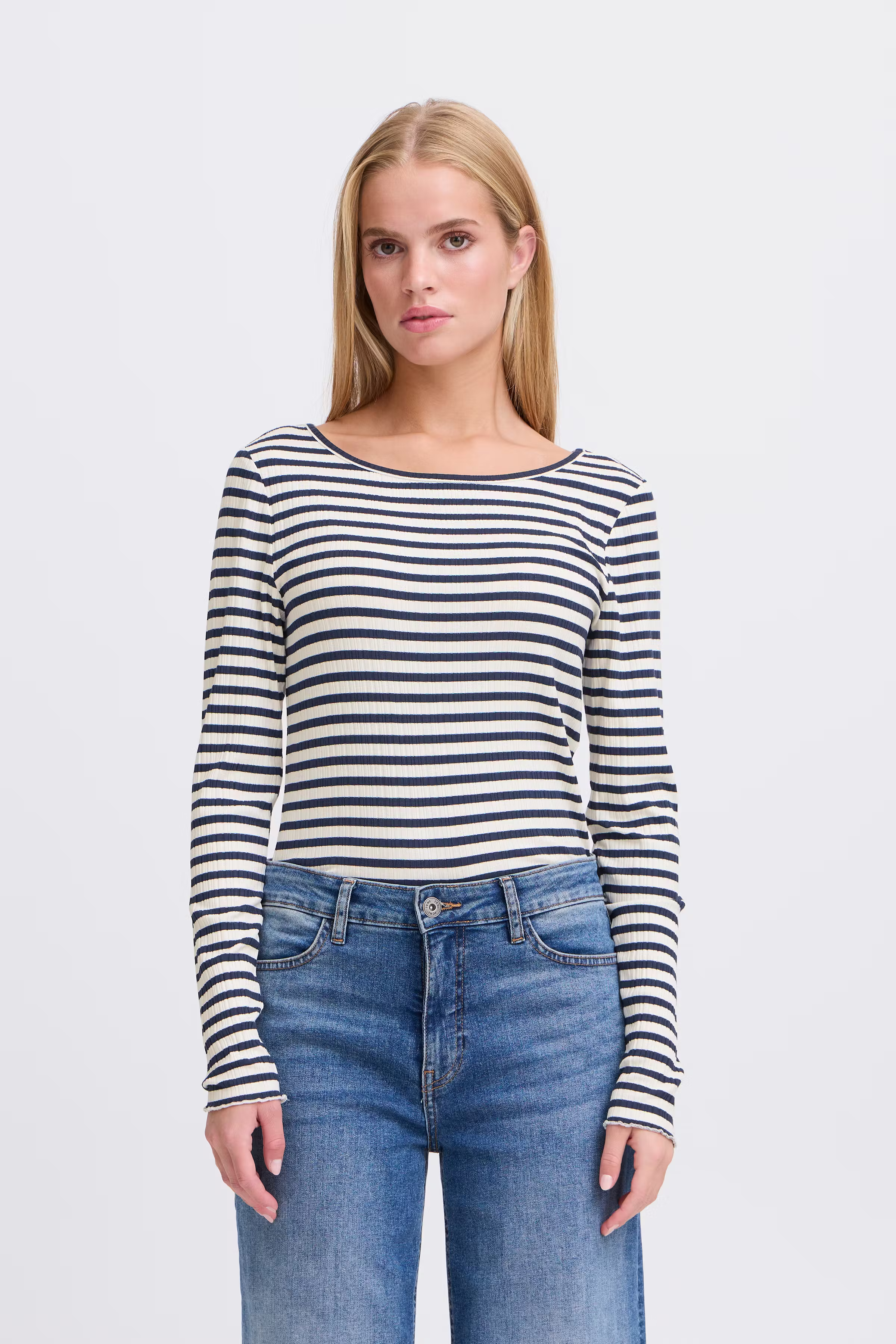 IHCELLA Long sleeved T-shirt LOOKBOOK FRONT 20122819-204497