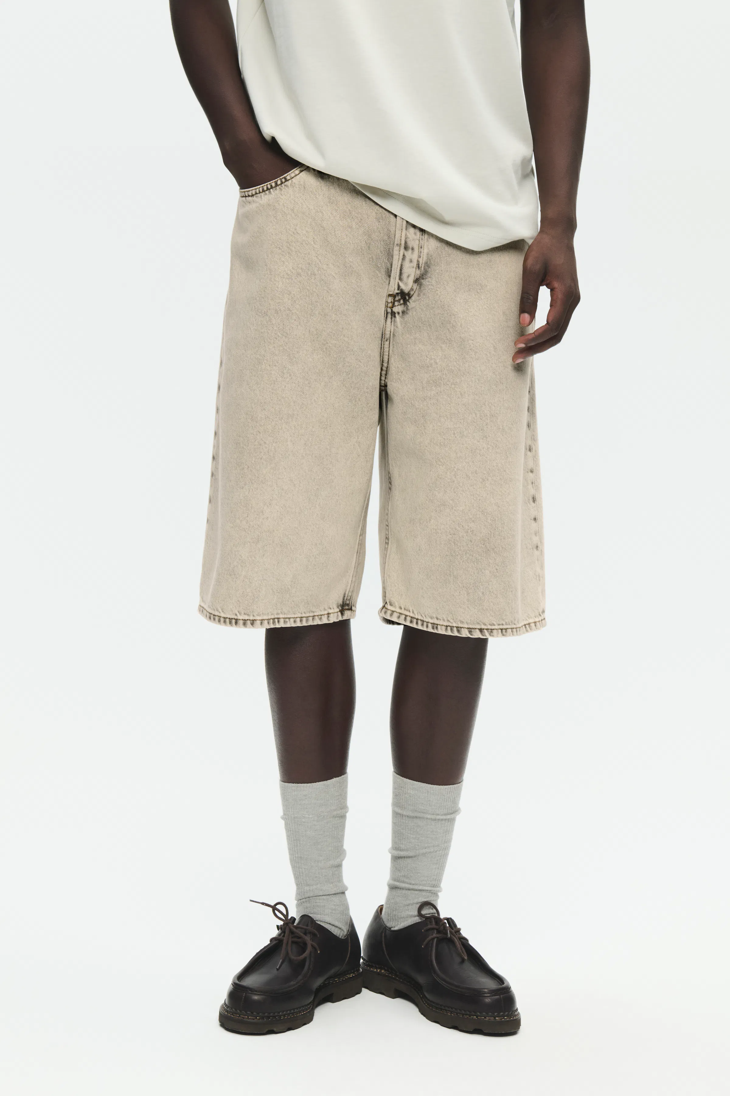 WWType 16 Jorts LOOKBOOK FRONT 30252023-304679