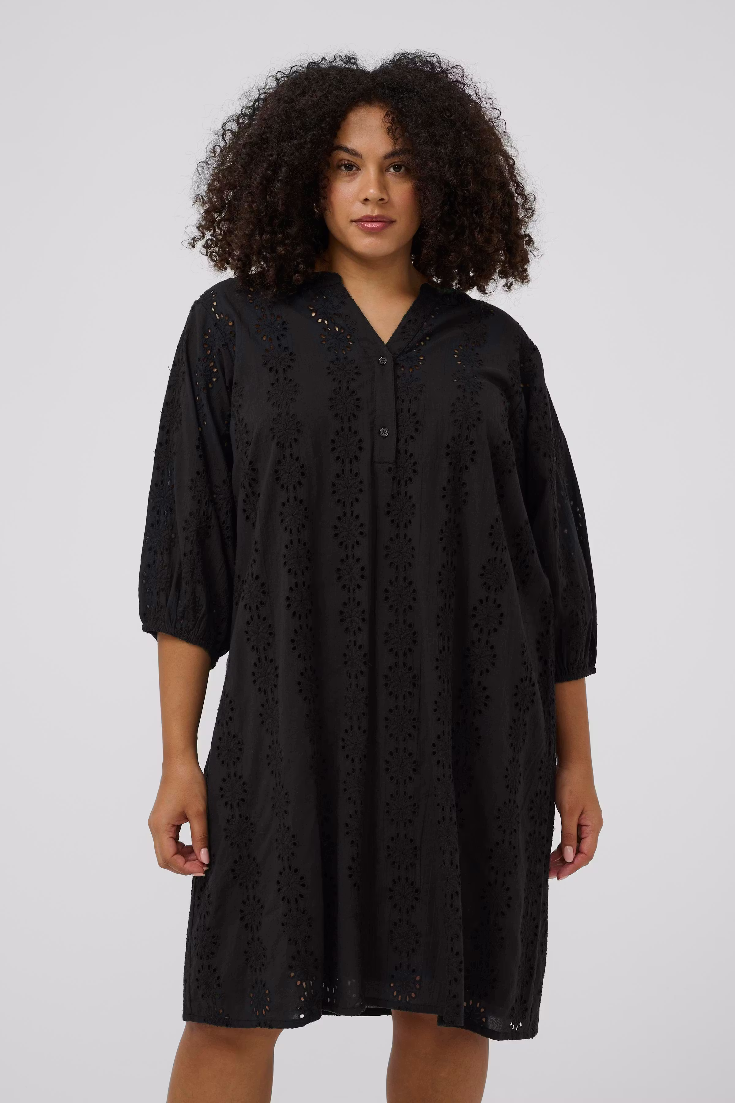 KCdina Kjole LOOKBOOK FRONT 10584016-100121