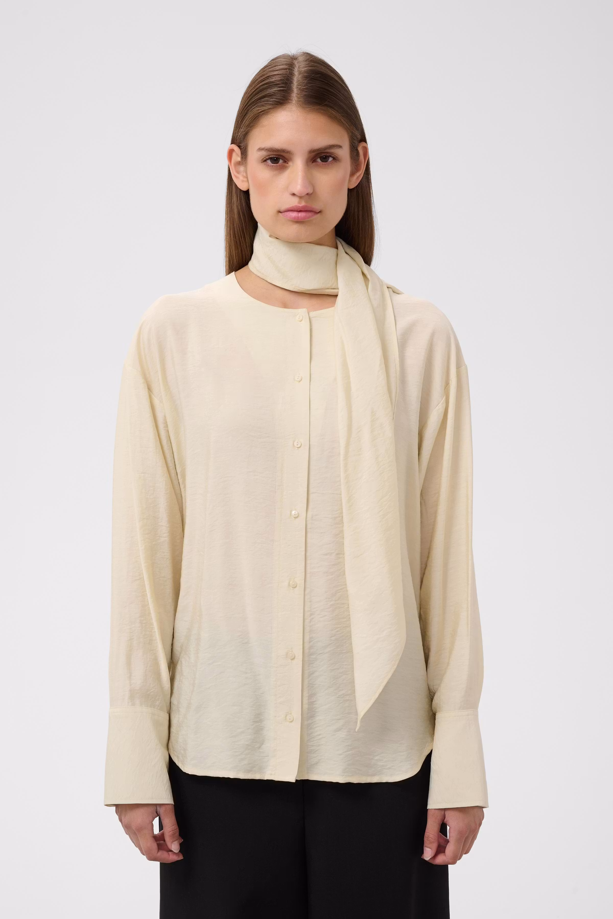 SLLeodora Blouse LOOKBOOK FRONT 30409514-120110