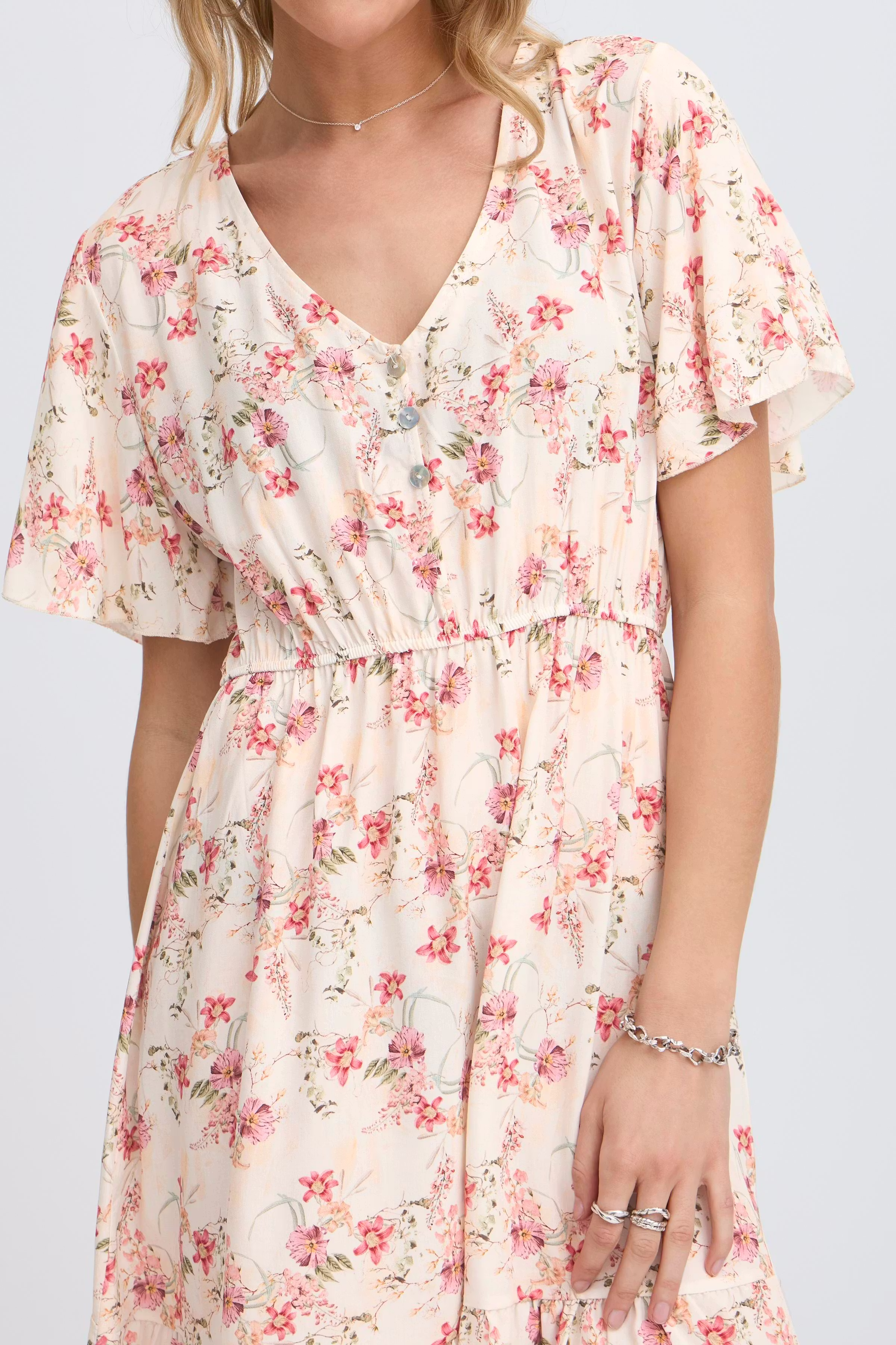 SBGISLA Kjole LOOKBOOK DETAIL 22101031-140002