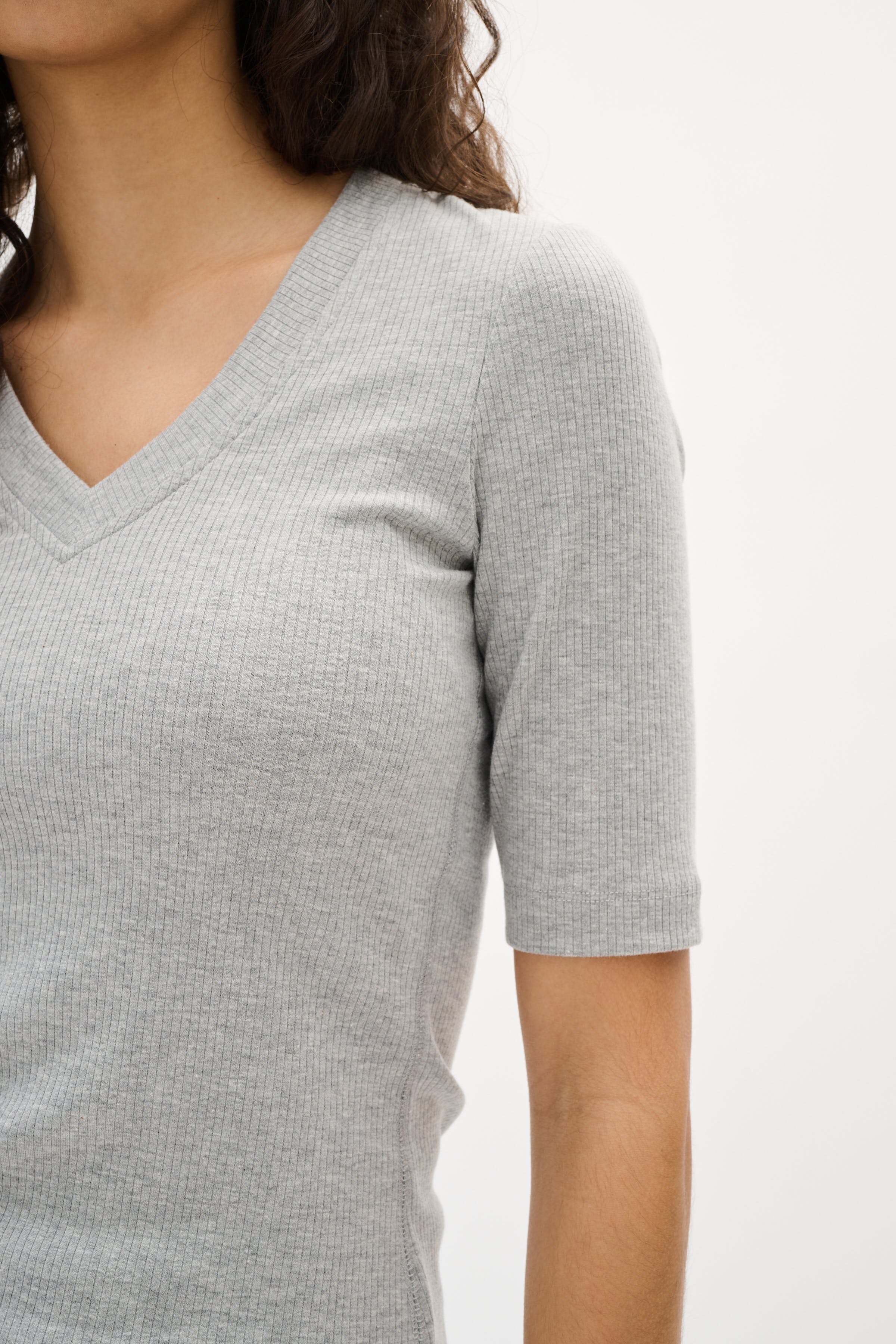 DagnaIW Melange V T-shirt LOOKBOOK DETAIL 30106865-301744