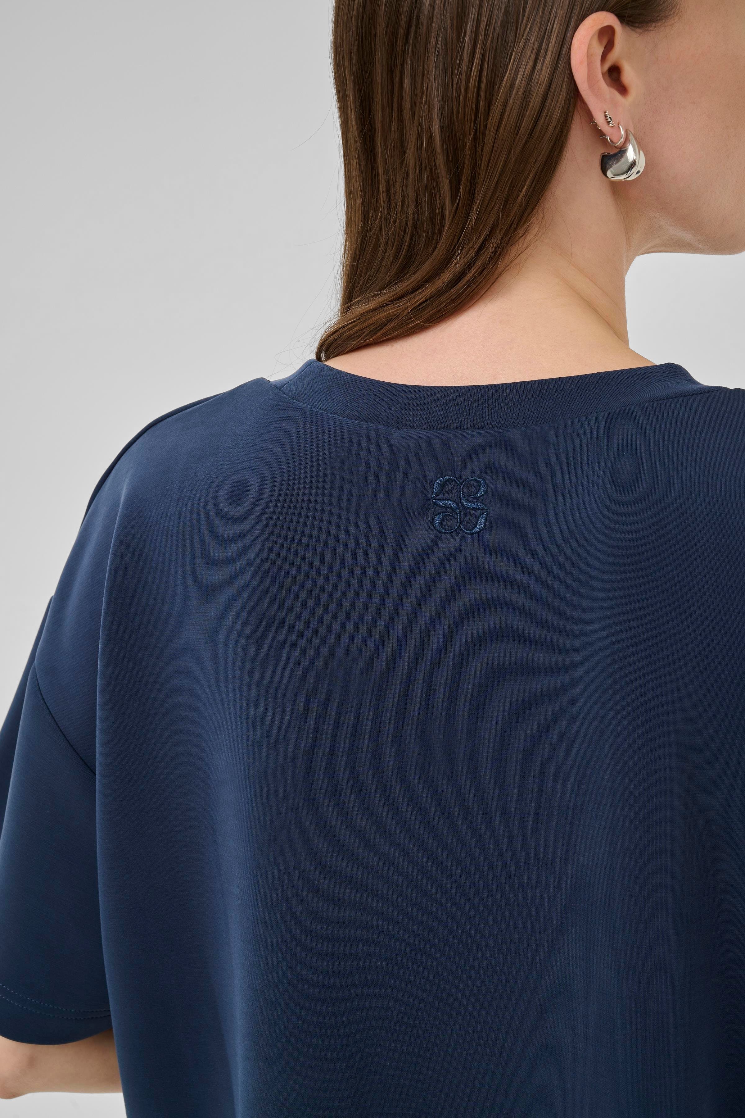 HelleMW T-shirt LOOKBOOK DETAIL 10705231-194109