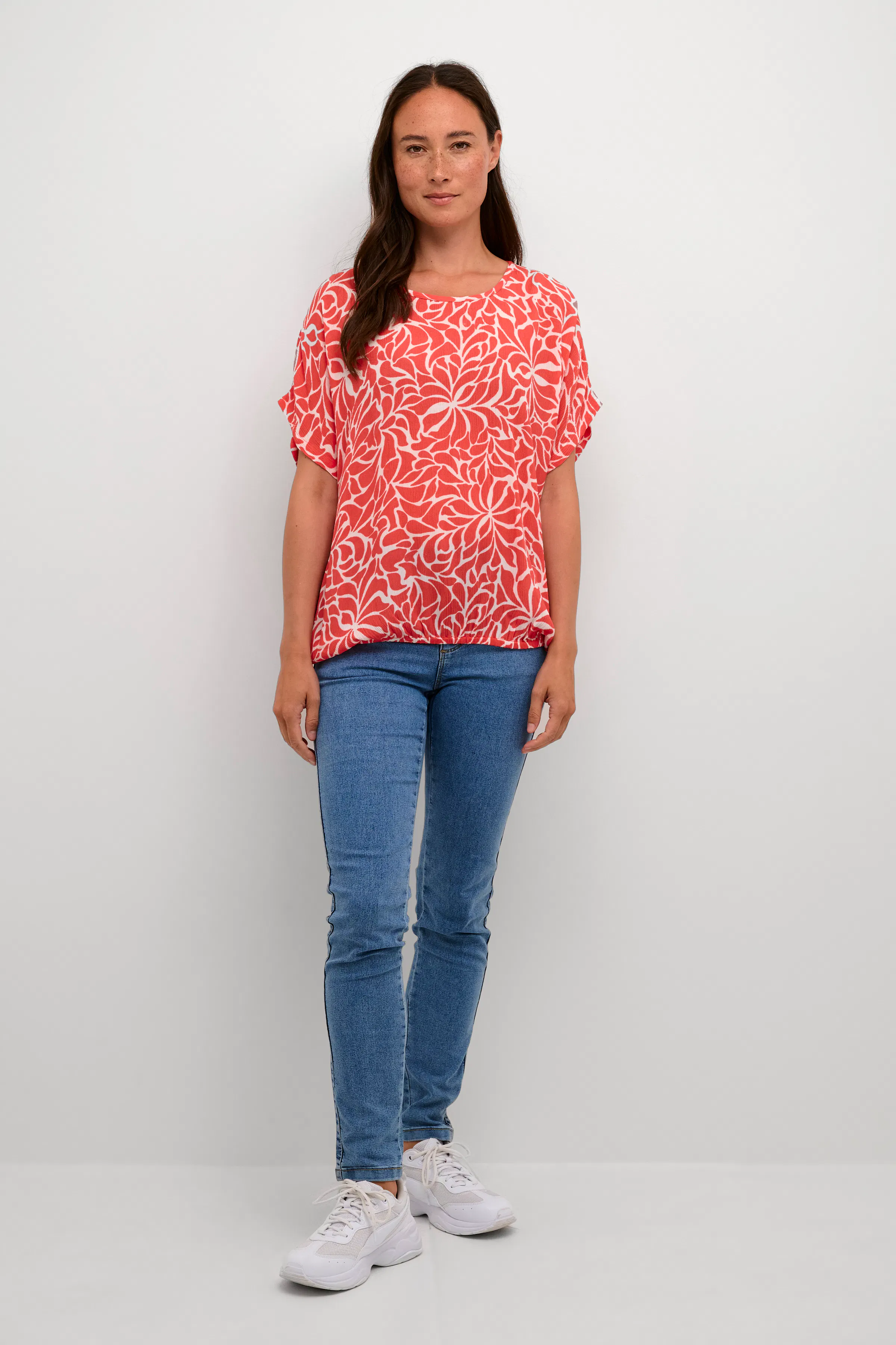 KAamber Bluse LOOKBOOK FRONT 10508257-105668