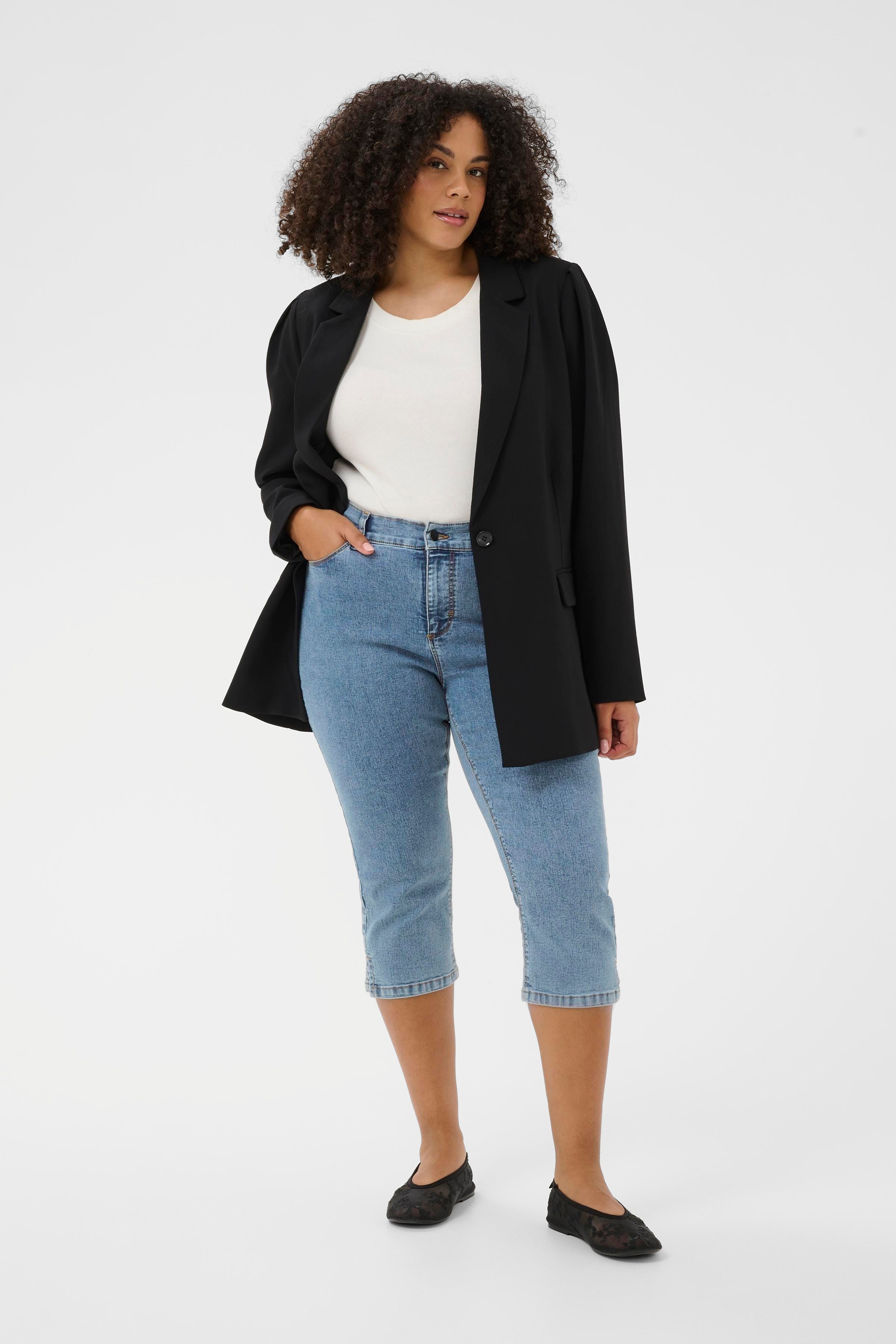 KCvilana Caprihose LOOKBOOK FRONT 10584087-103166