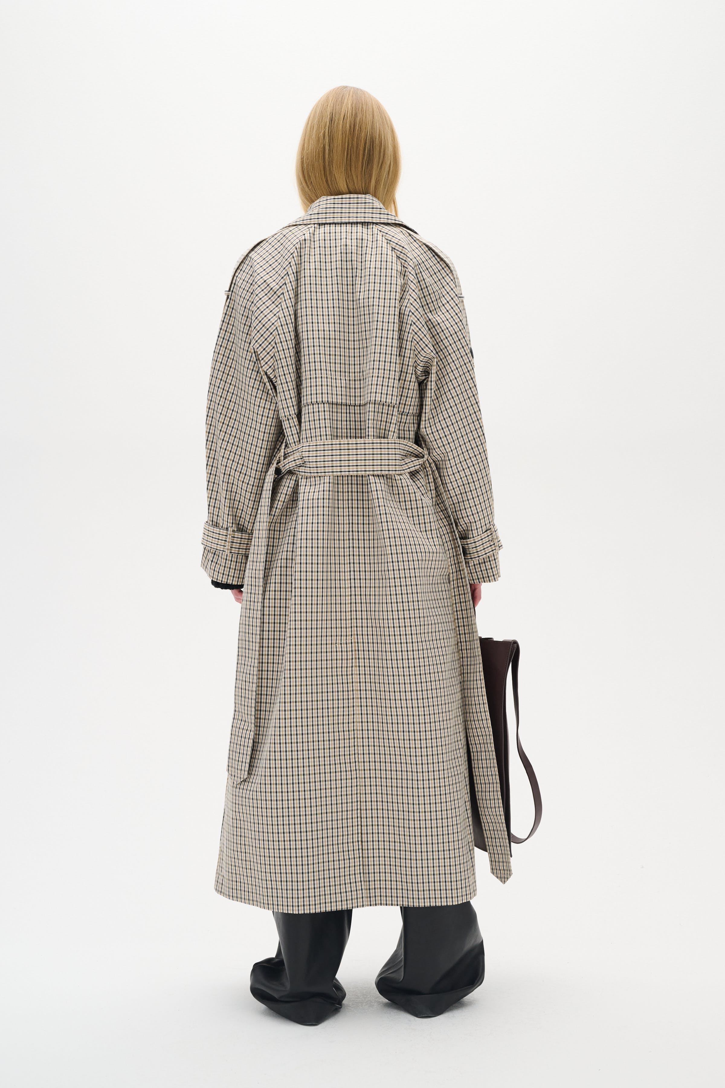 UmayaIW Trenchcoat LOOKBOOK BACK 30110020-300534
