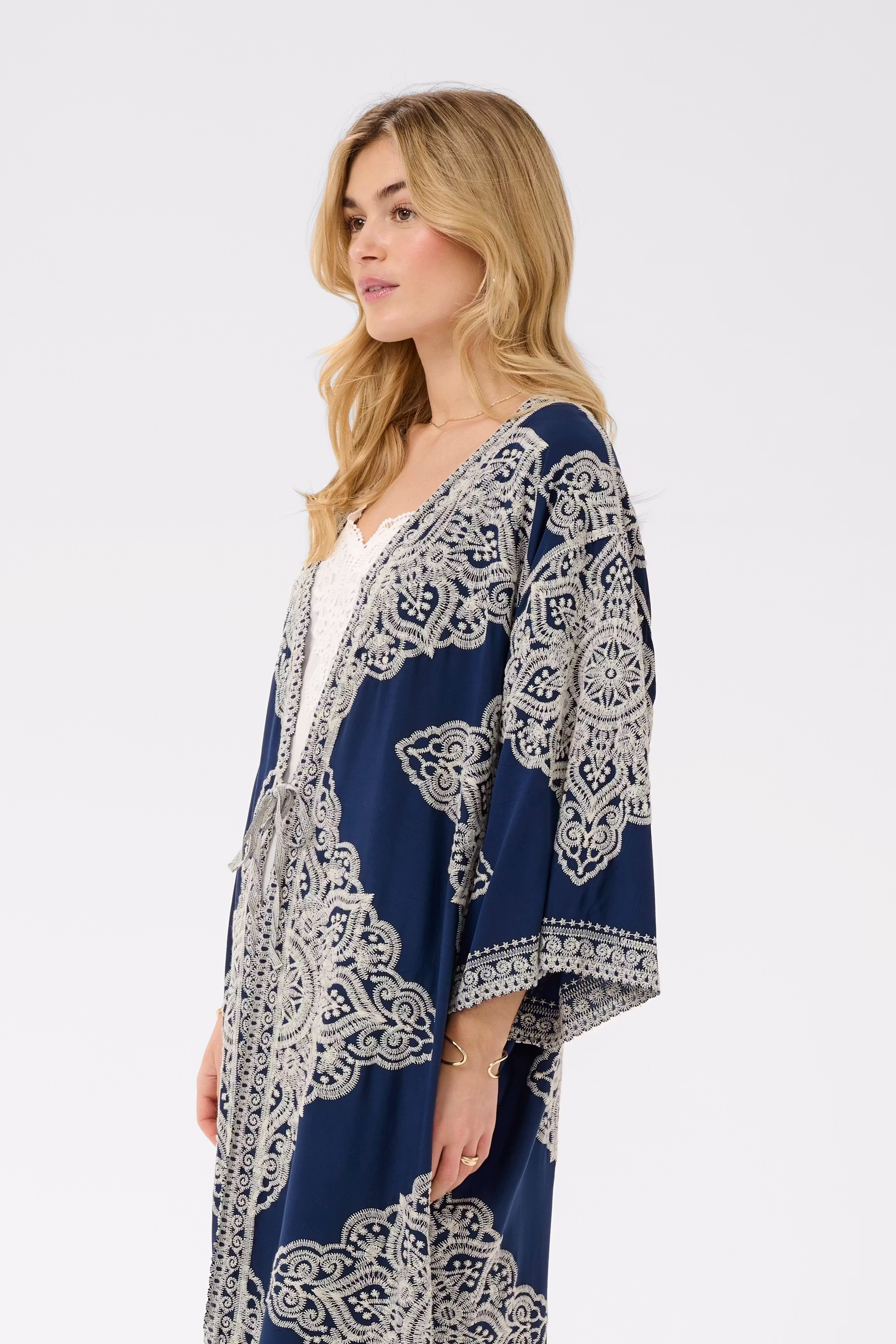 CRTyla Kimono lång LOOKBOOK FRONT 10613807-1000079