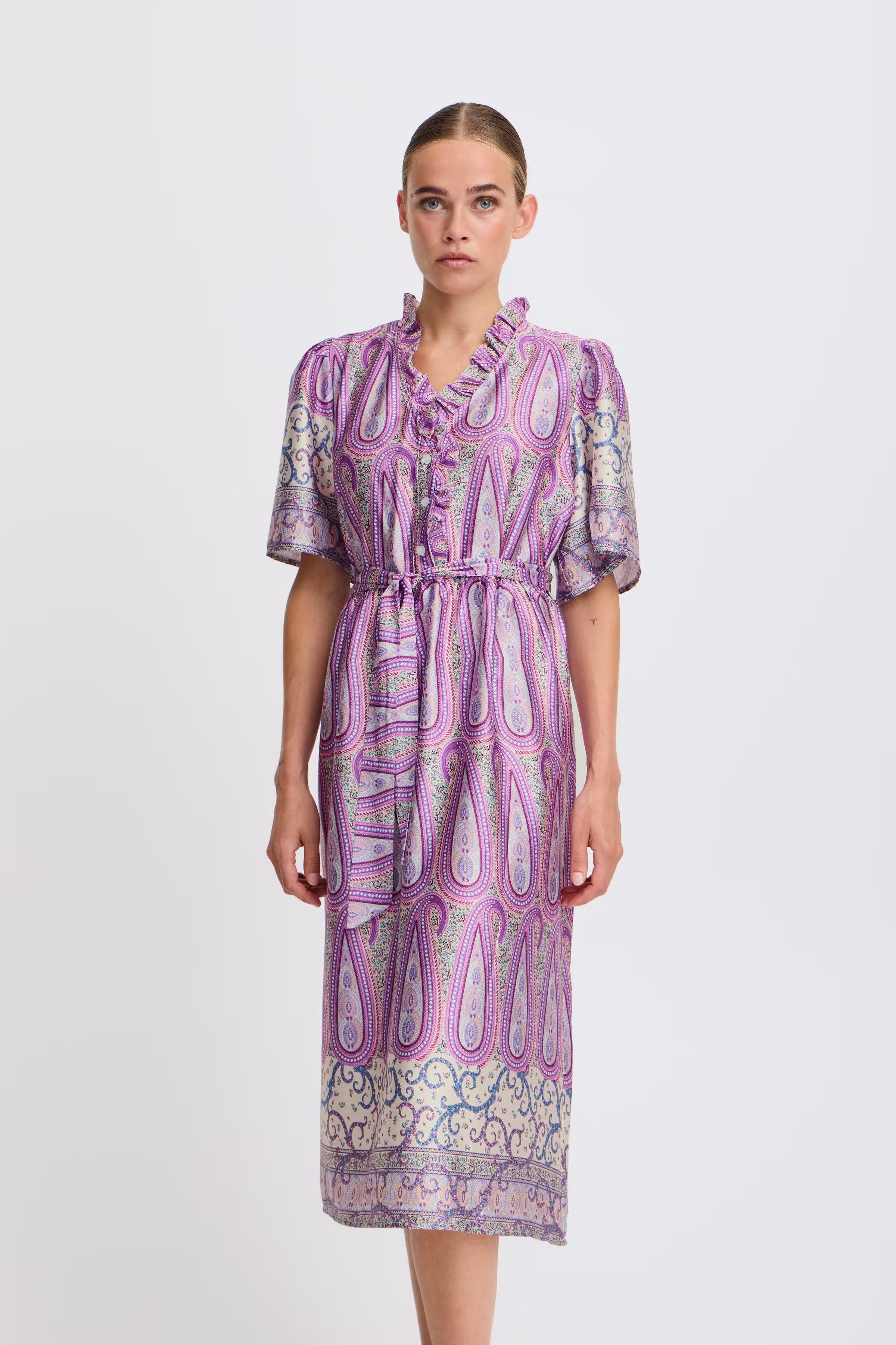 IXNABILA Kleid LOOKBOOK FRONT 20123486-182328