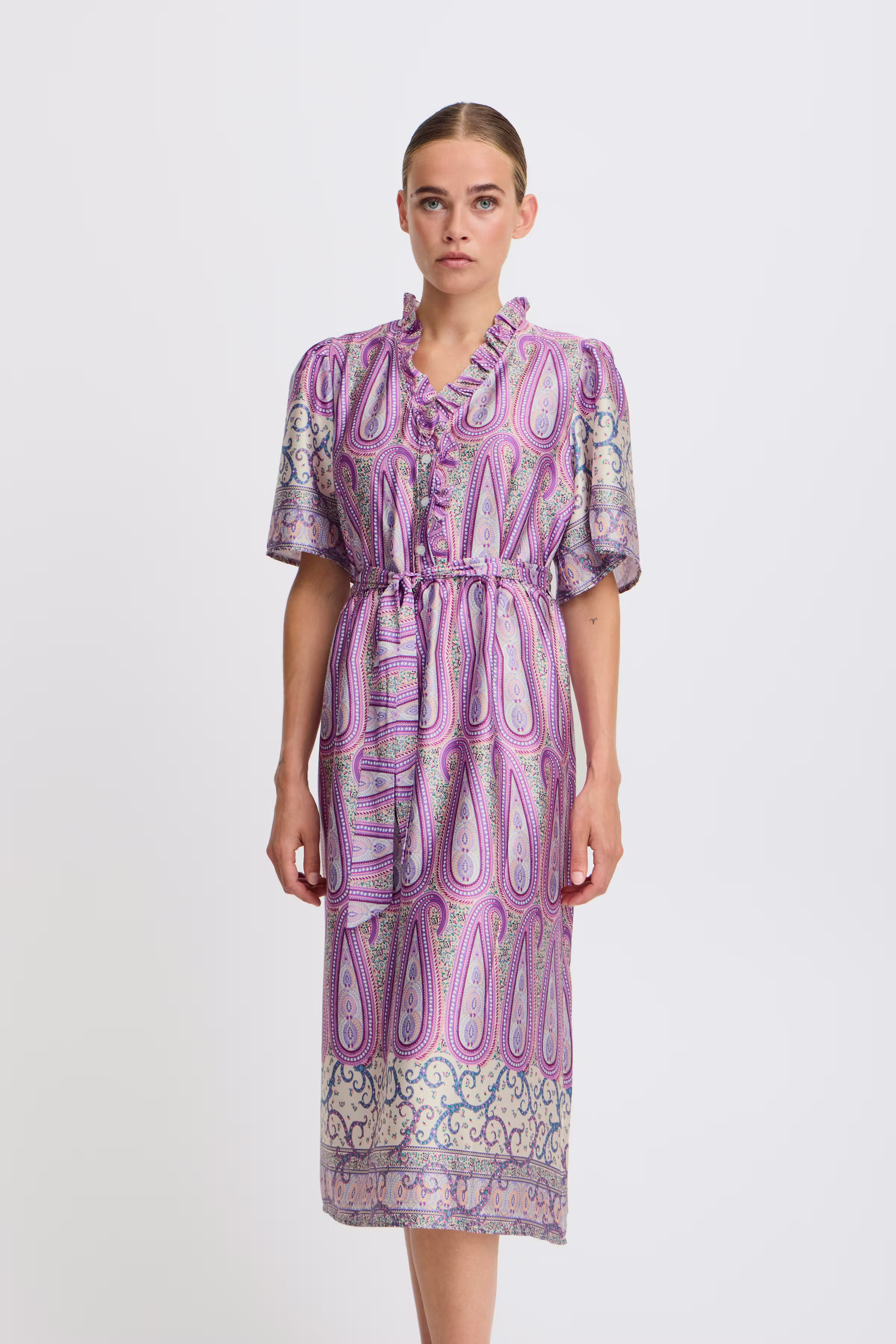 IXNABILA Kleid LOOKBOOK FRONT 20123486-182328