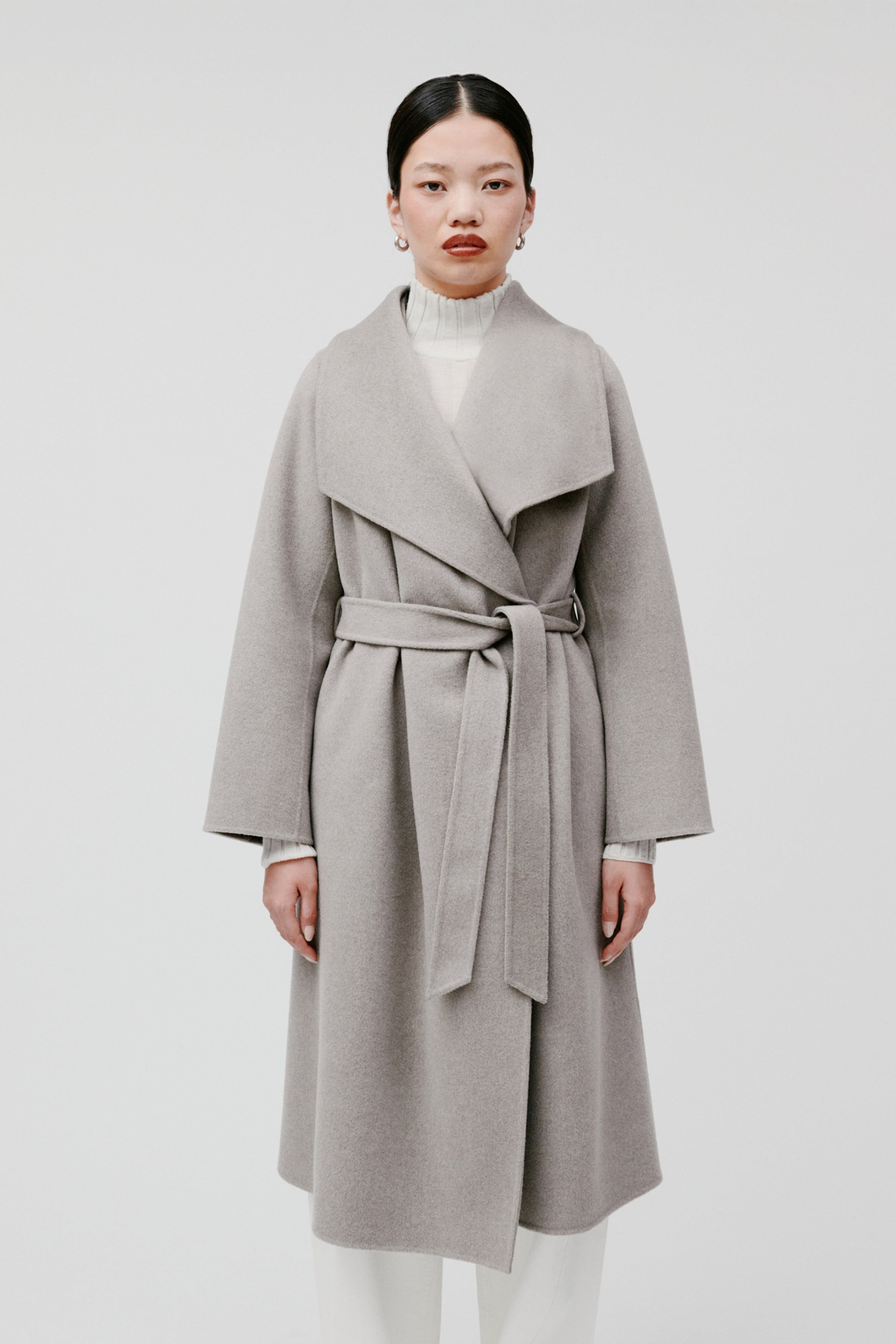 IOCARRIE ROSE Coat LOOKBOOK FRONT 30600562-BE457