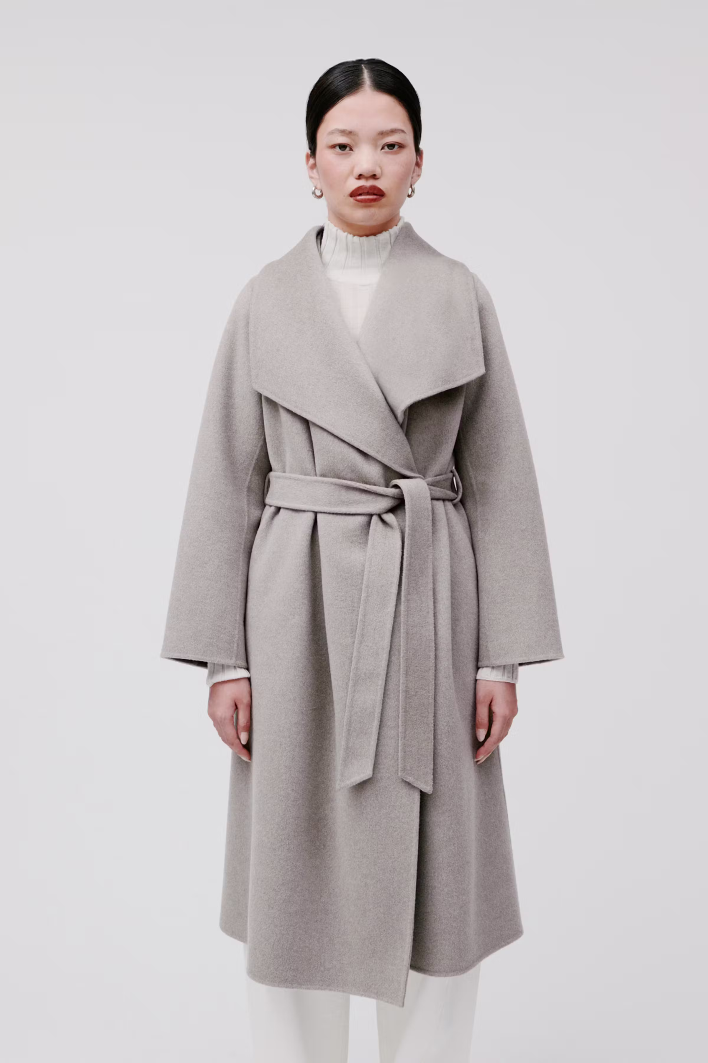 IOCARRIE ROSE Coat LOOKBOOK FRONT 30600562-BE457