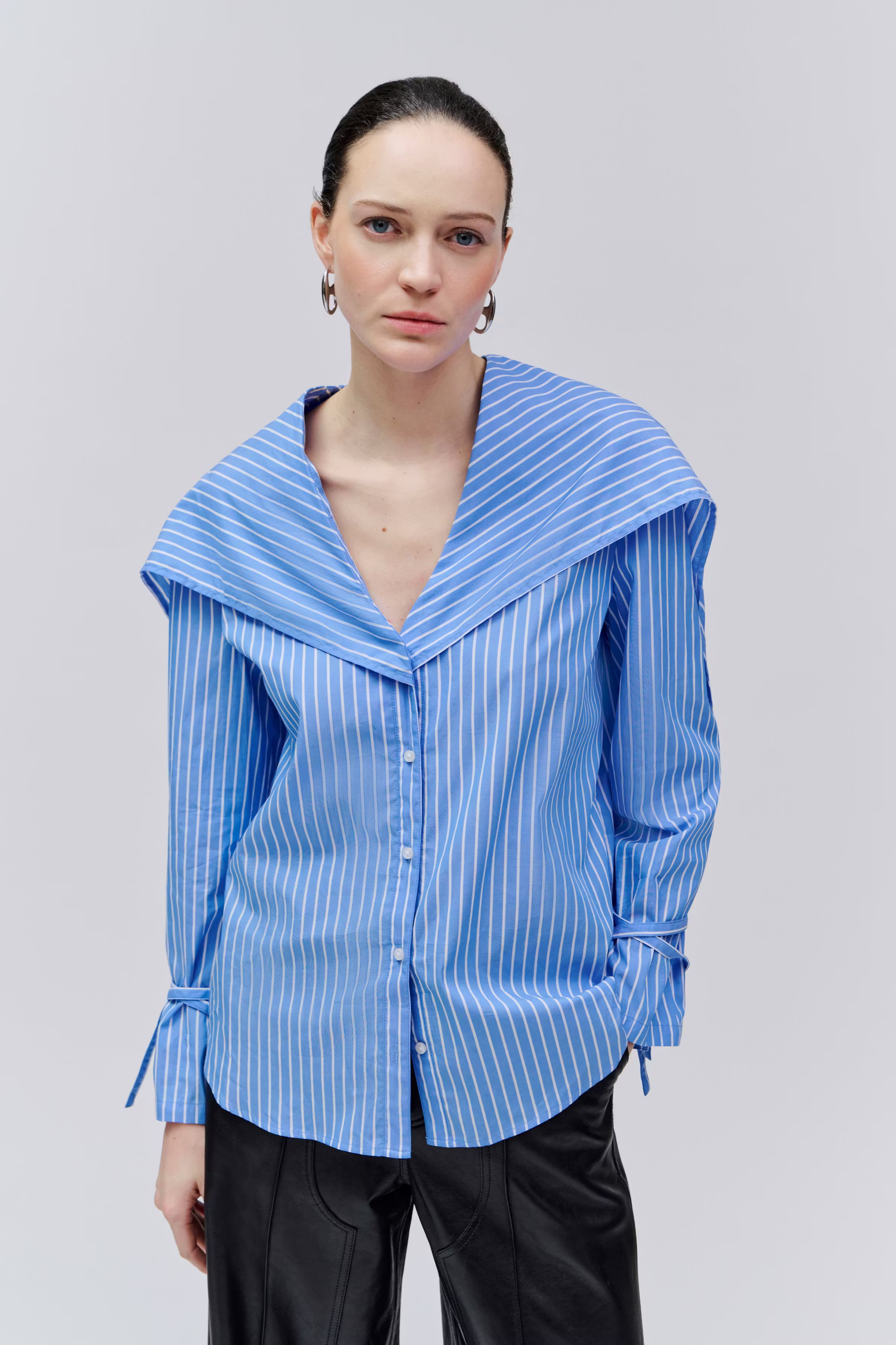 EUNICE BLOUSE LOOKBOOK FRONT 30600587-MC2175