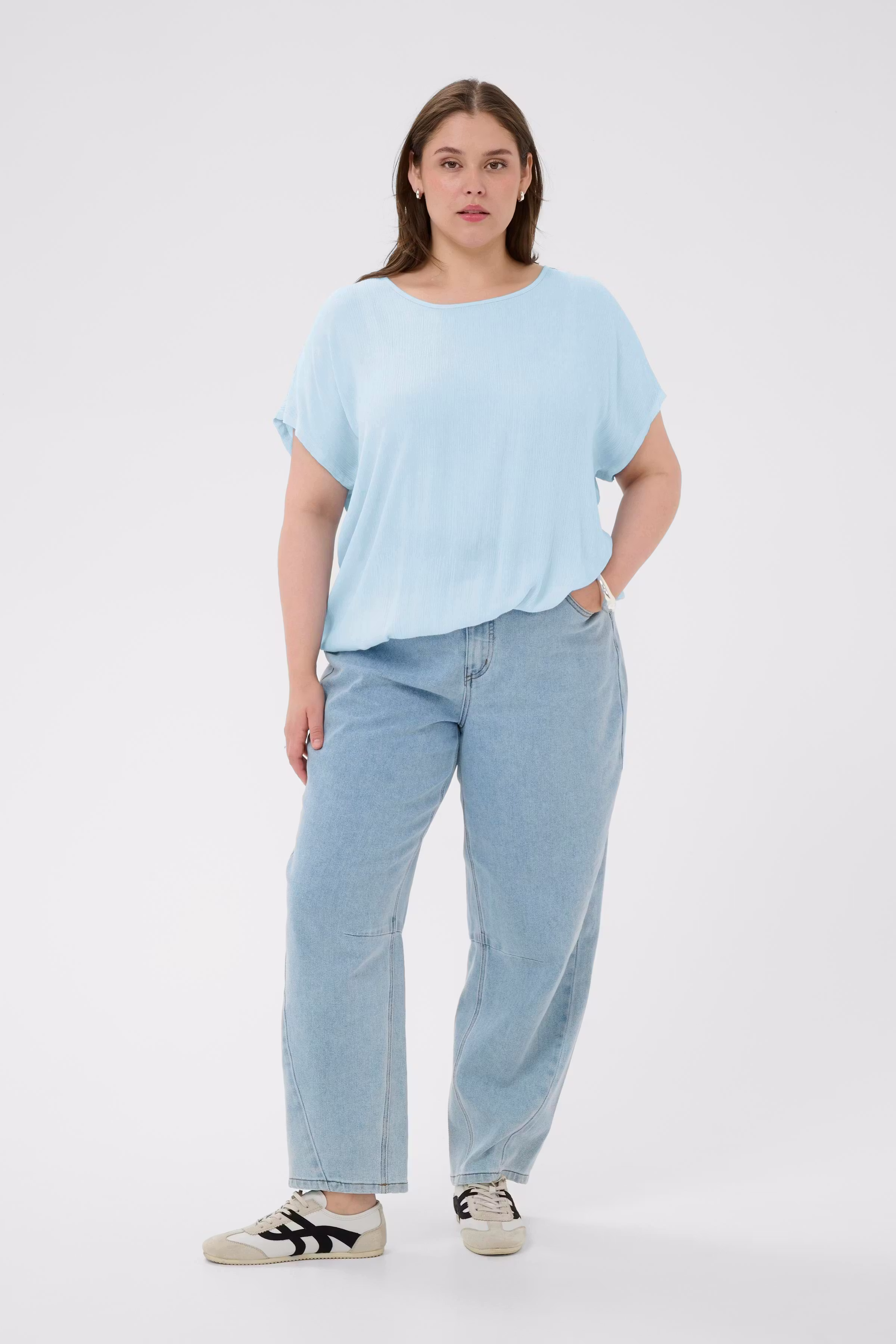 KCami Bluse LOOKBOOK FRONT 10580267-144005