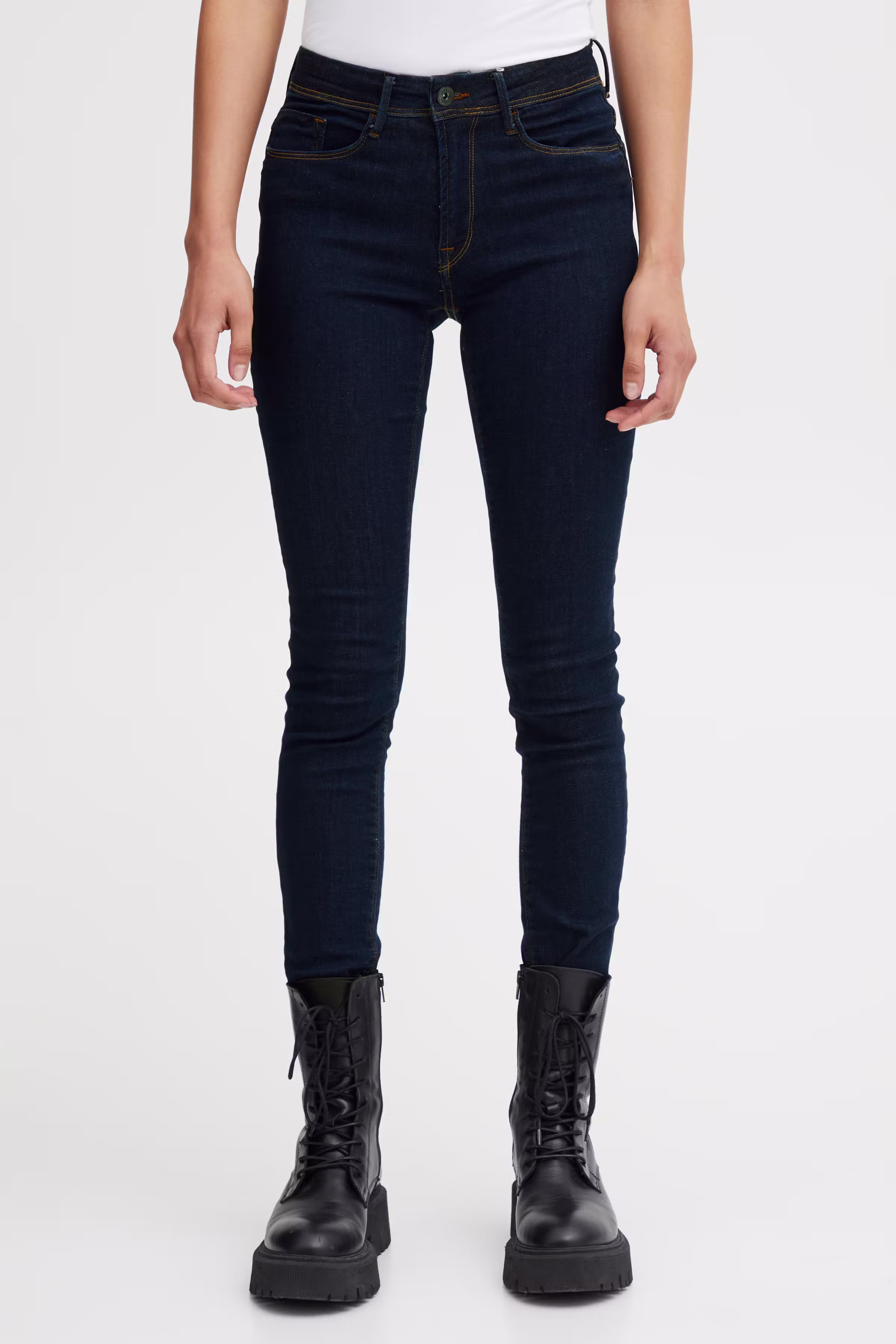 IHERIN Jeans LOOKBOOK FRONT 102036-19038