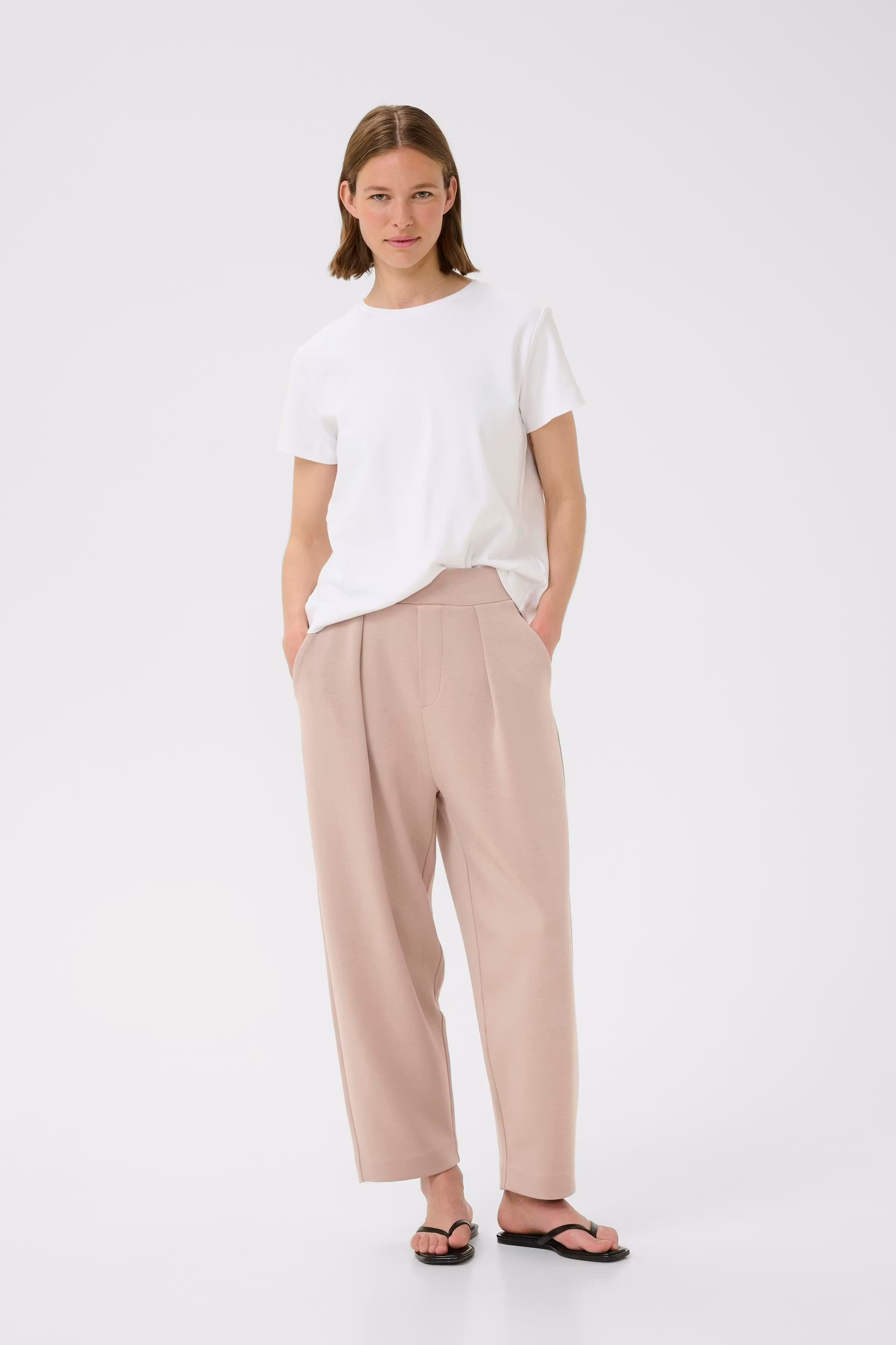 PannieIW Barrel Broek LOOKBOOK FRONT 30109192-151506