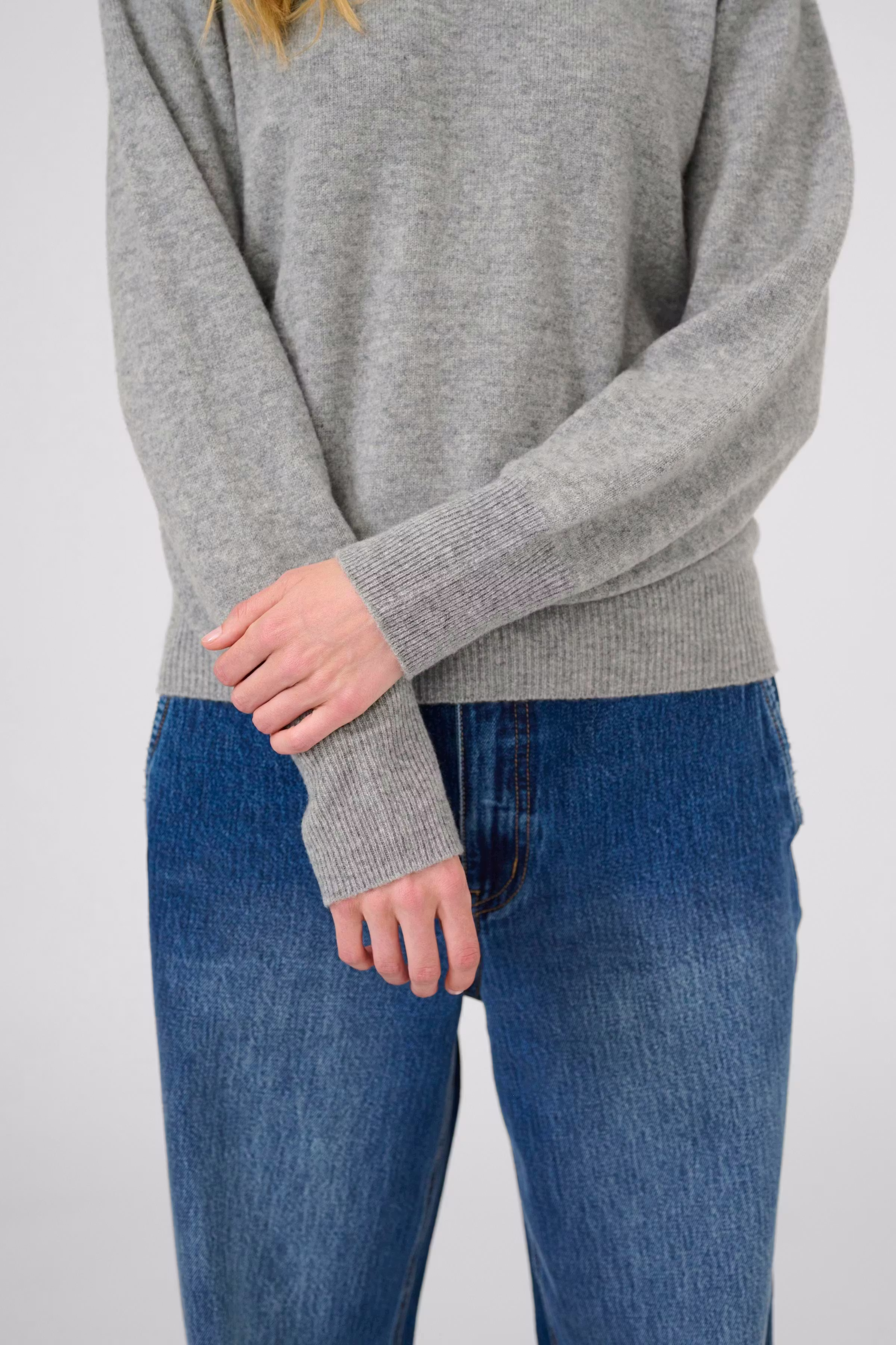 KBAnemone Pullover in 100% wool LOOKBOOK DETAIL 10105775-103702