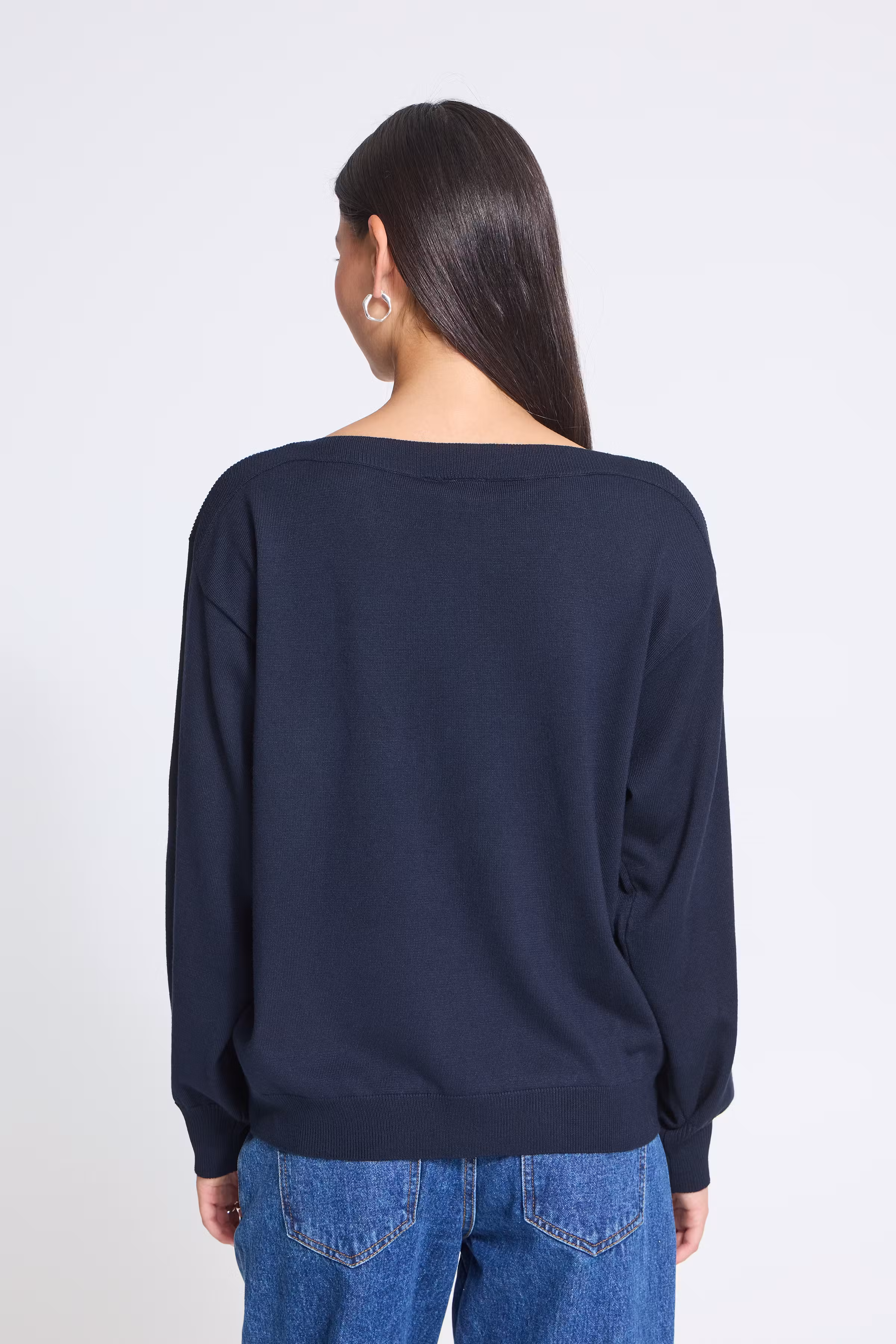 IHLULS Boat neck Pullover LOOKBOOK FRONT 20125811-194010