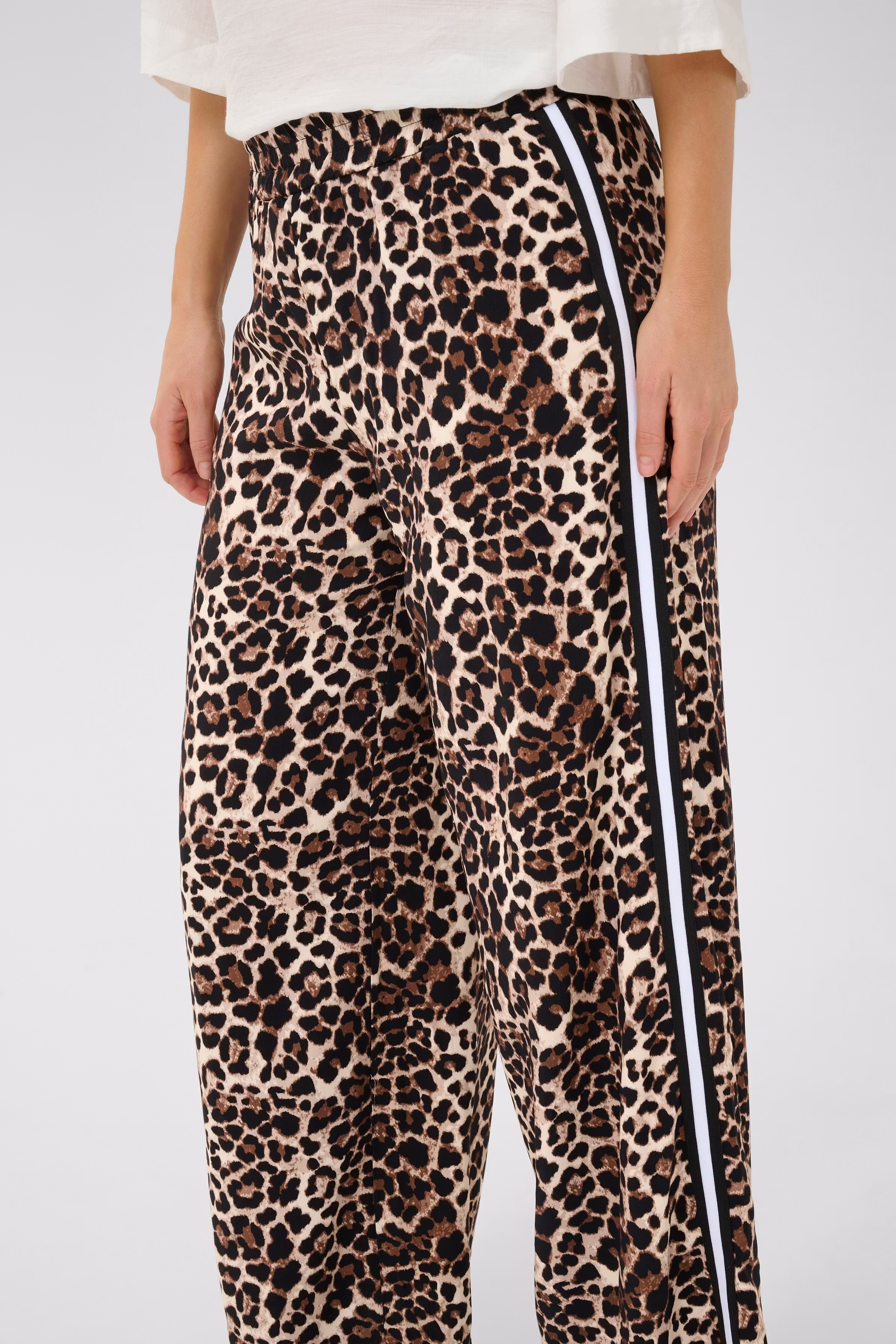 BPlotti Hose LOOKBOOK DETAIL 40103540-400860