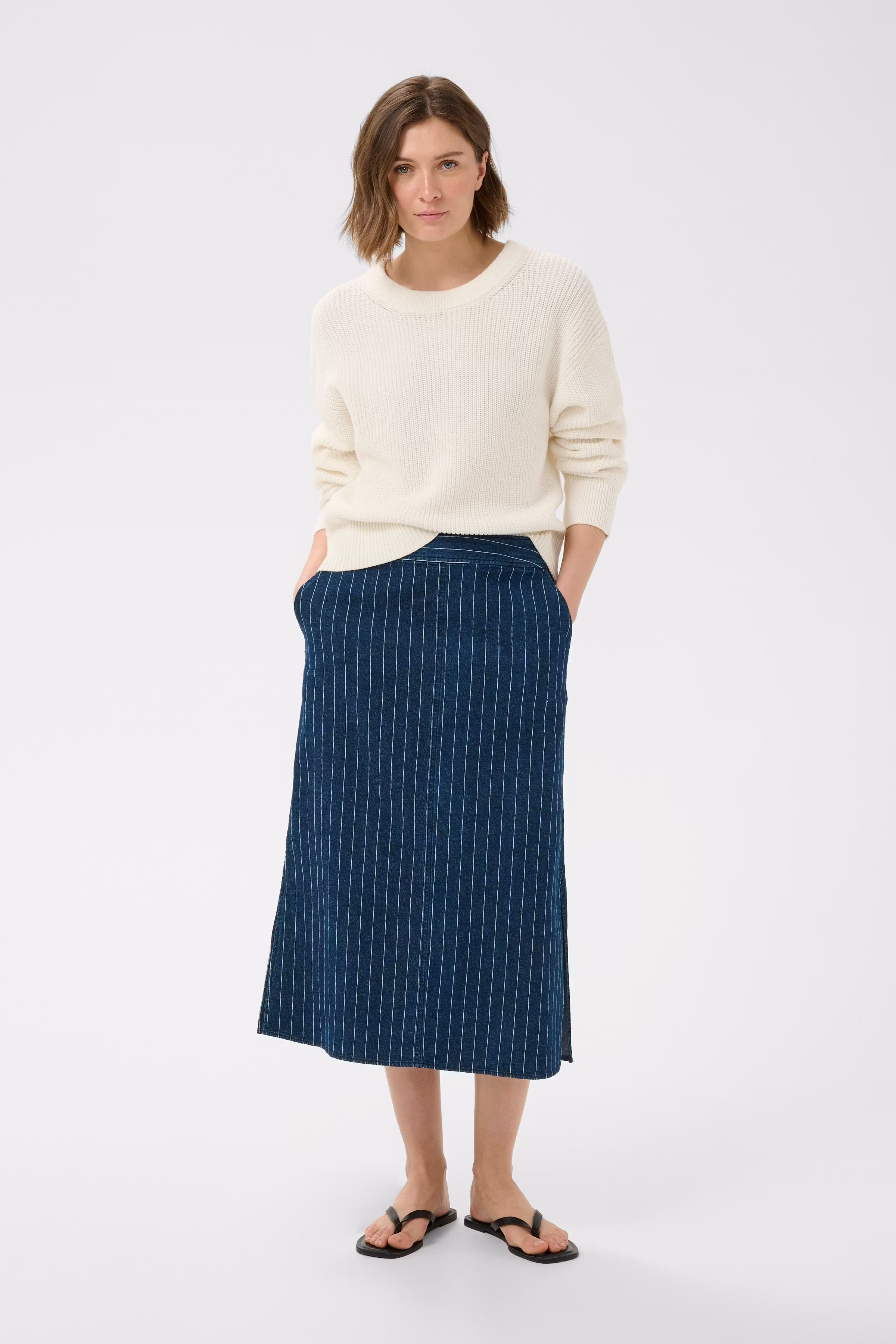 LizziePW Denim Skirt LOOKBOOK FRONT 30308878-303880