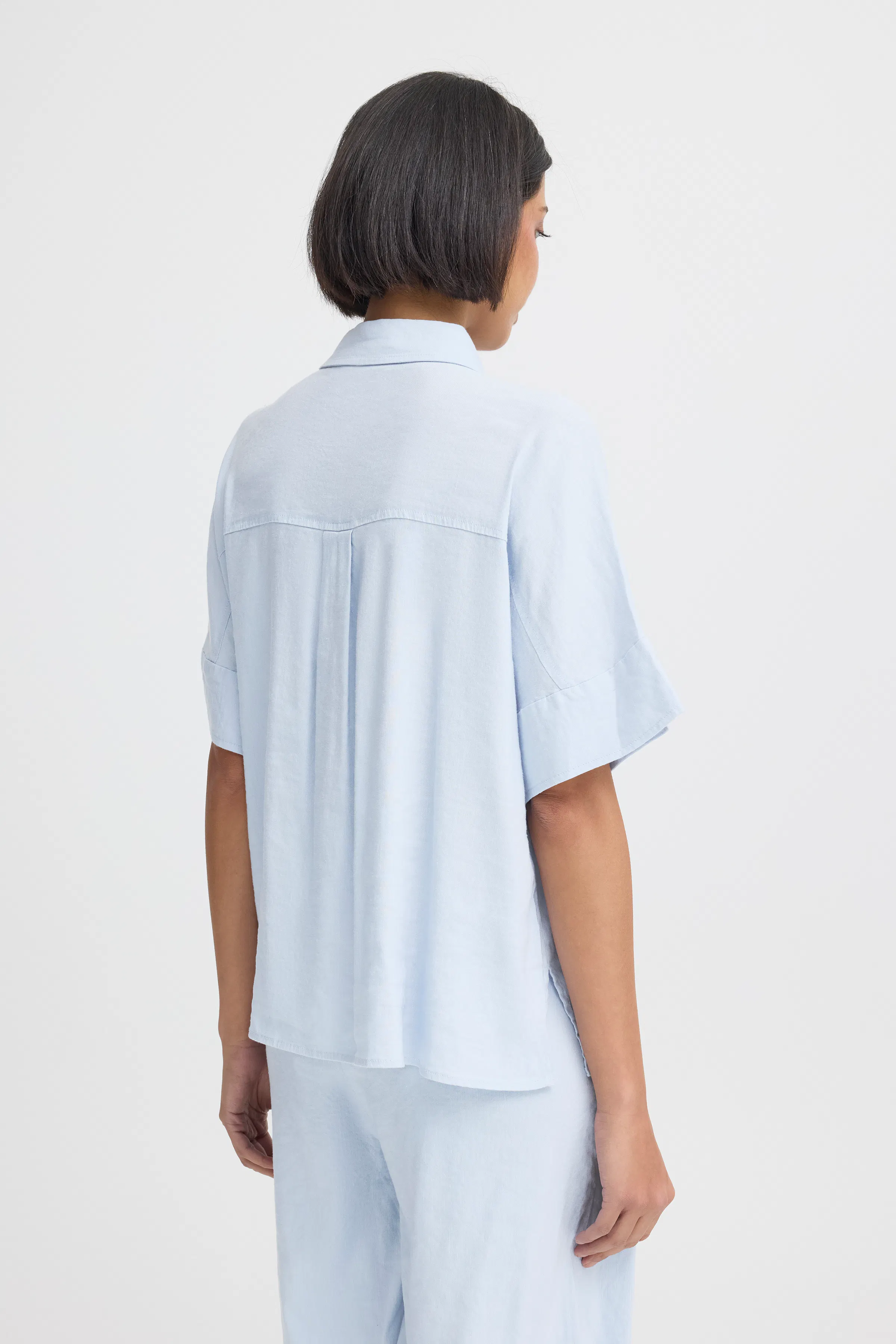 PZLUCA Skjorte LOOKBOOK BACK 50210426-154031