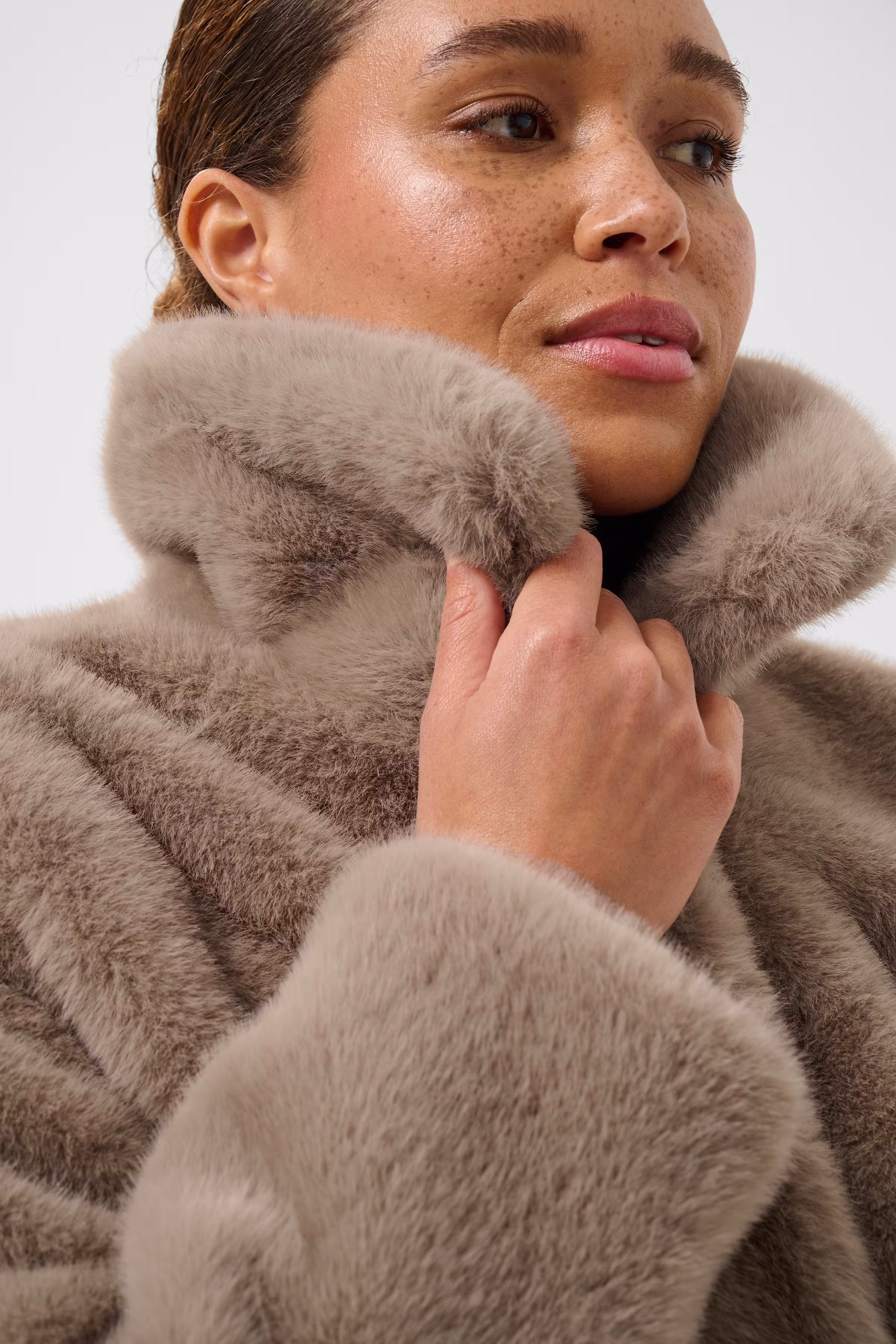 KArosa Outerwear LOOKBOOK DETAIL 10511864-170808
