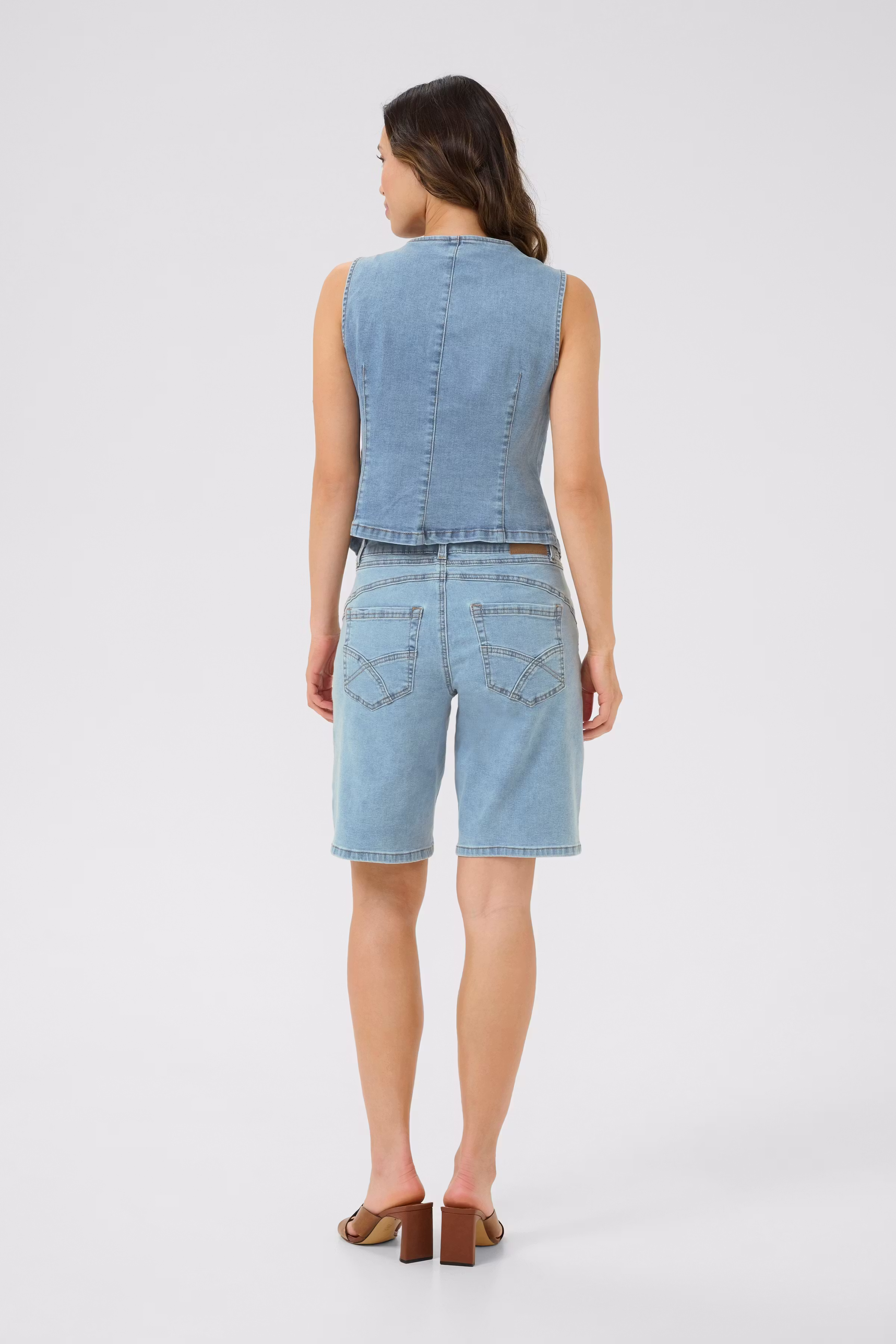 CRAlma Denim Vest LOOKBOOK BACK 10613772-107653
