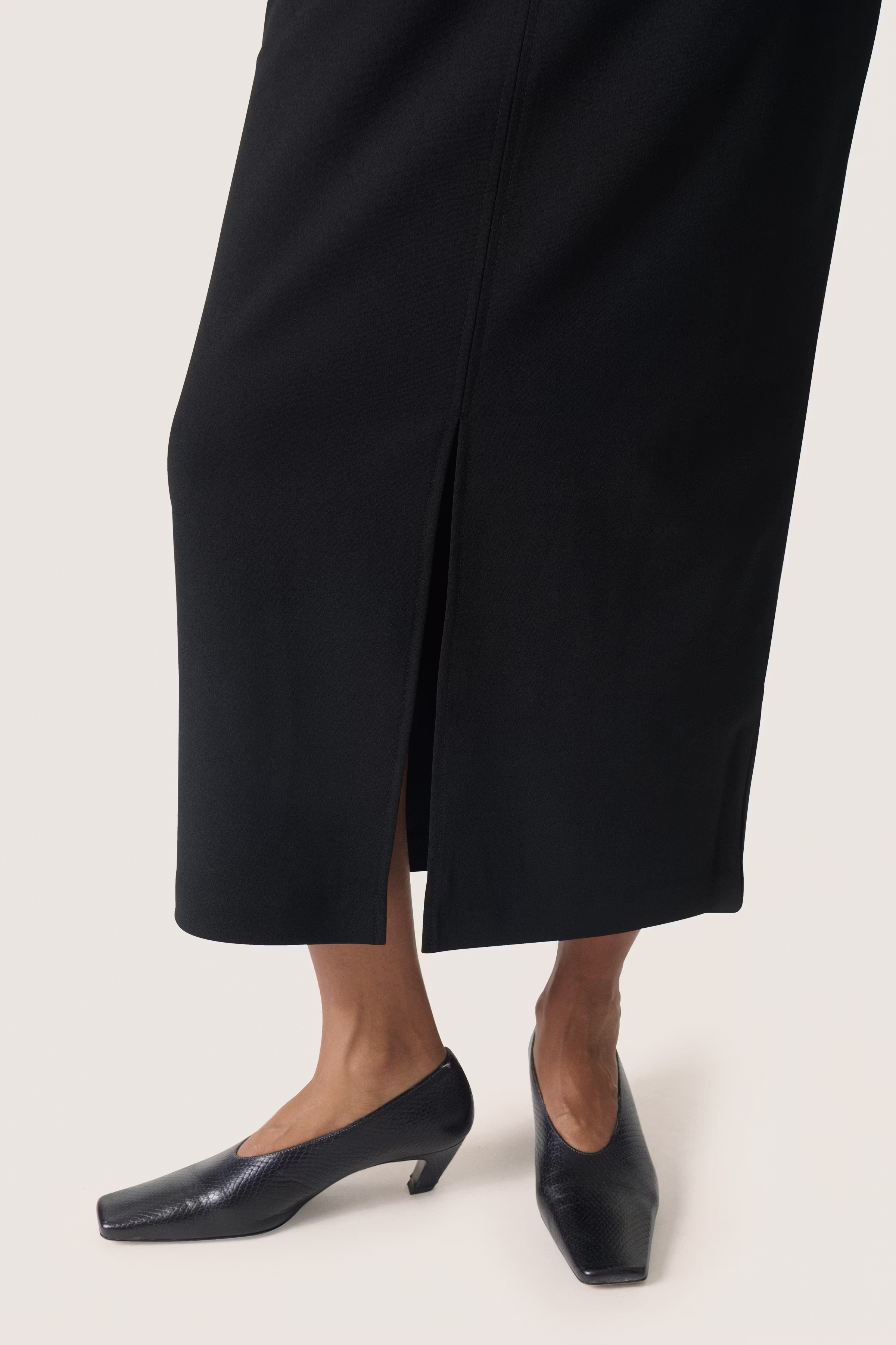 SLBea Rock LOOKBOOK DETAIL 30408143-194008