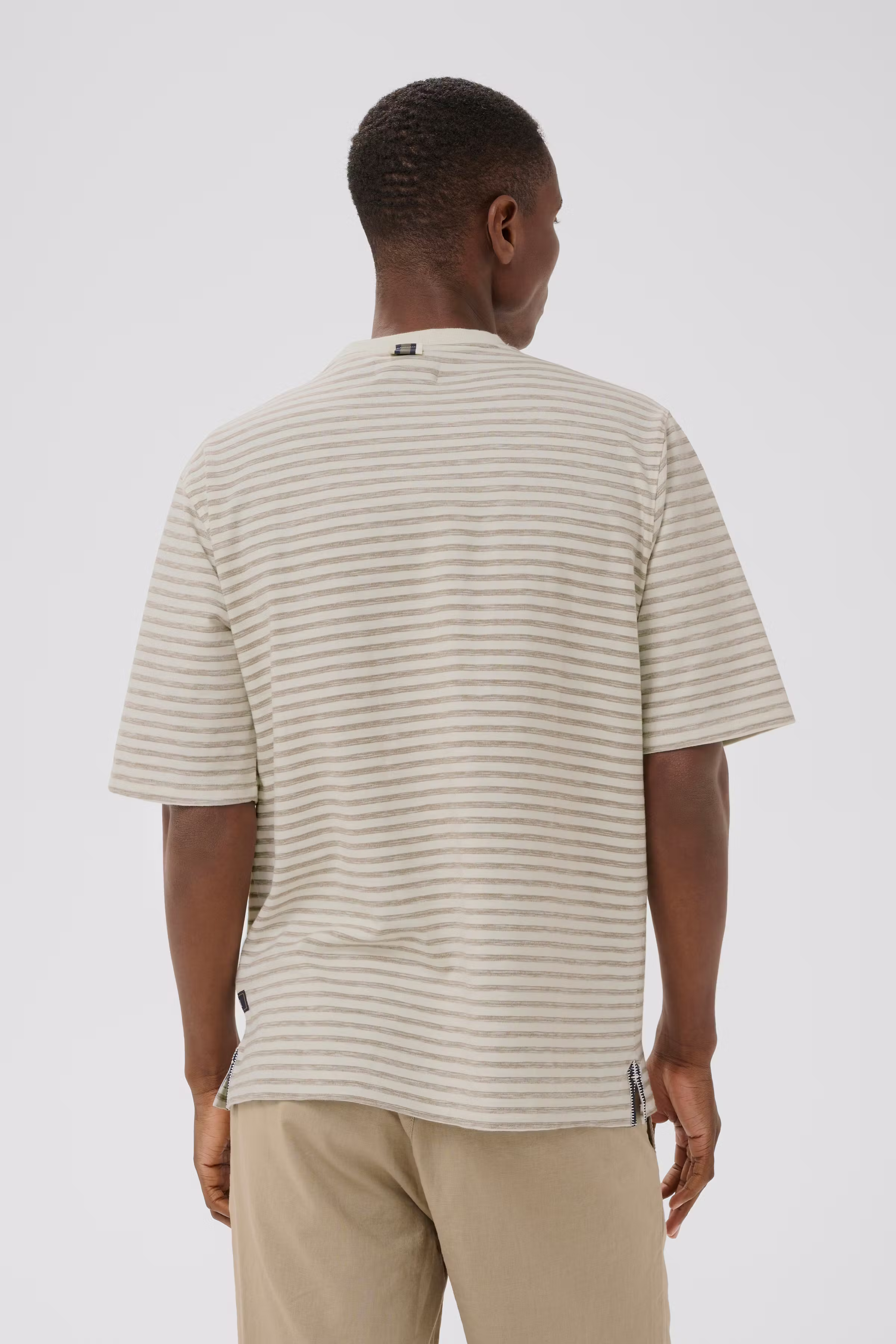 MAkai T-shirt LOOKBOOK BACK 30209055-171108