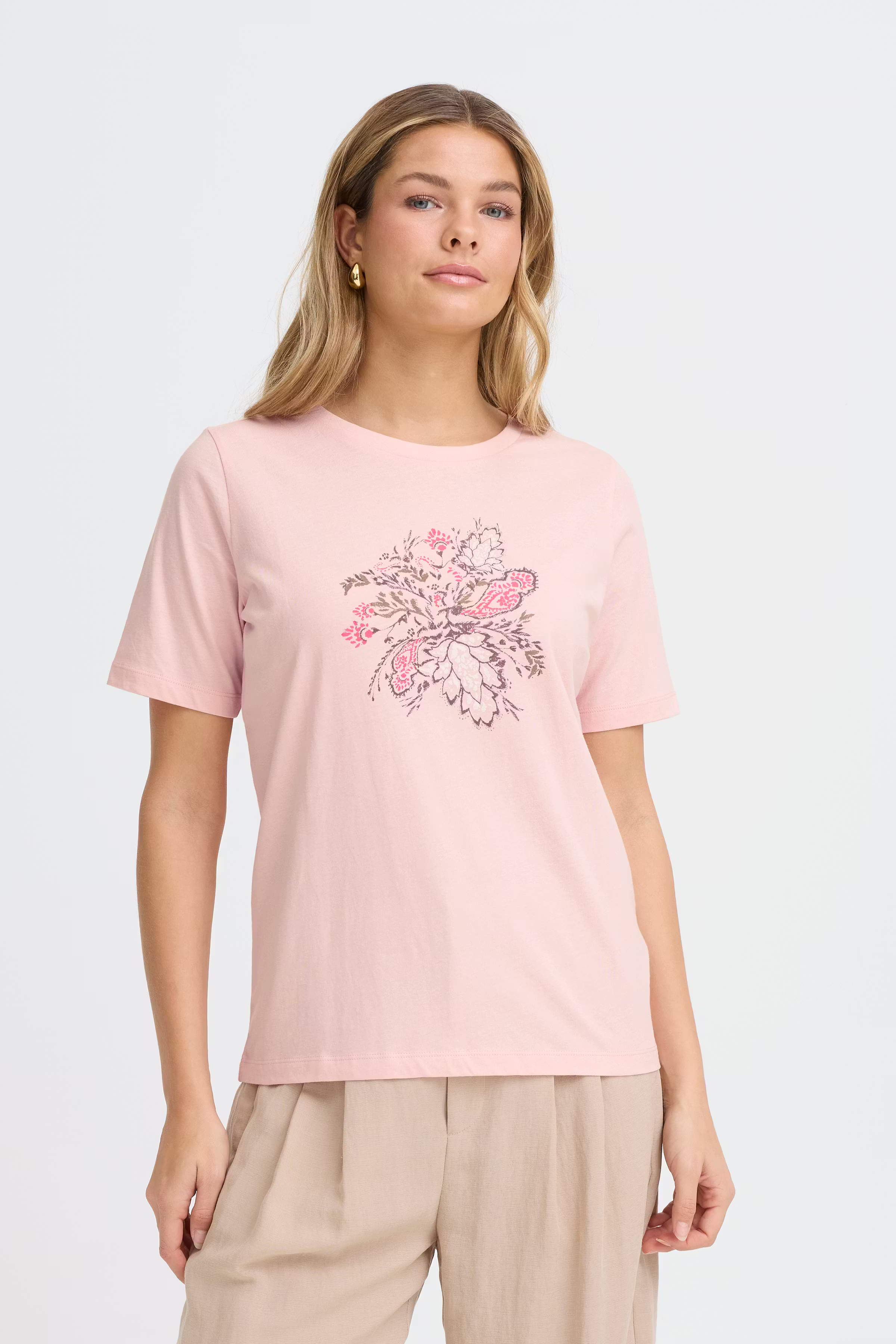 FRFELICIA T-shirt LOOKBOOK FRONT 20617656-900006199