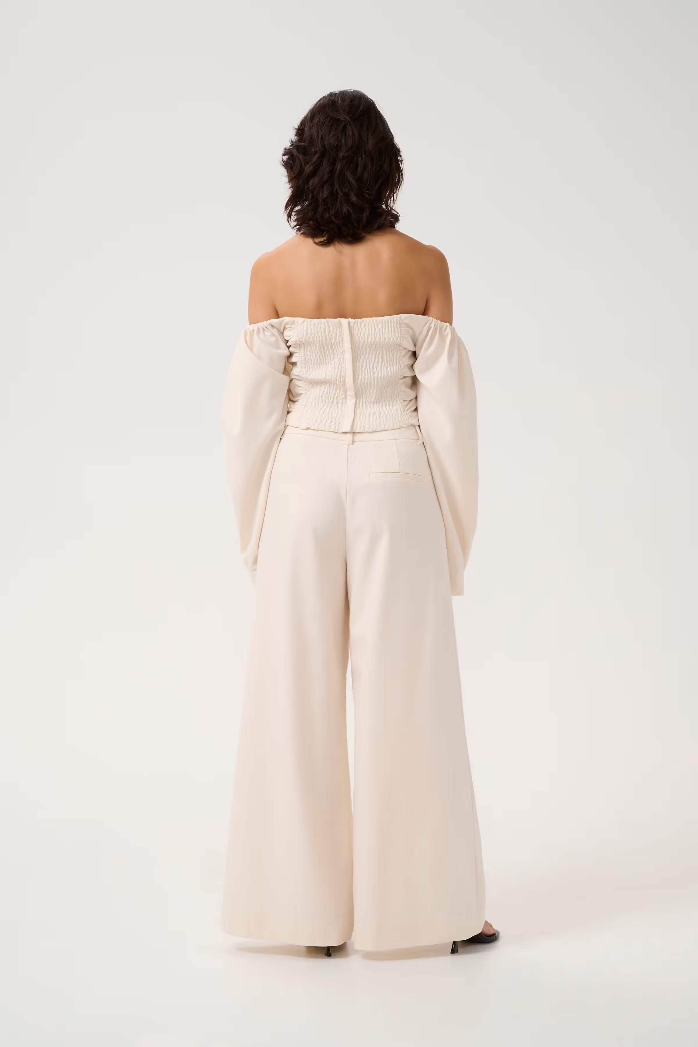 GZdecia Hose LOOKBOOK BACK 10909915-107195