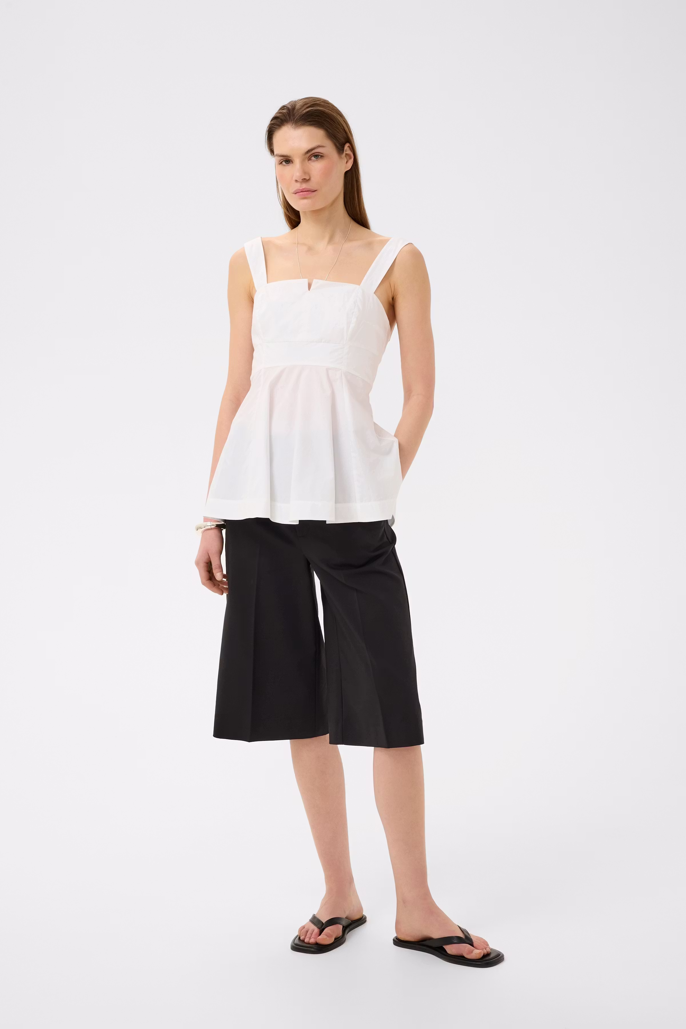 RAVENIW Top LOOKBOOK FRONT 30112503-300001