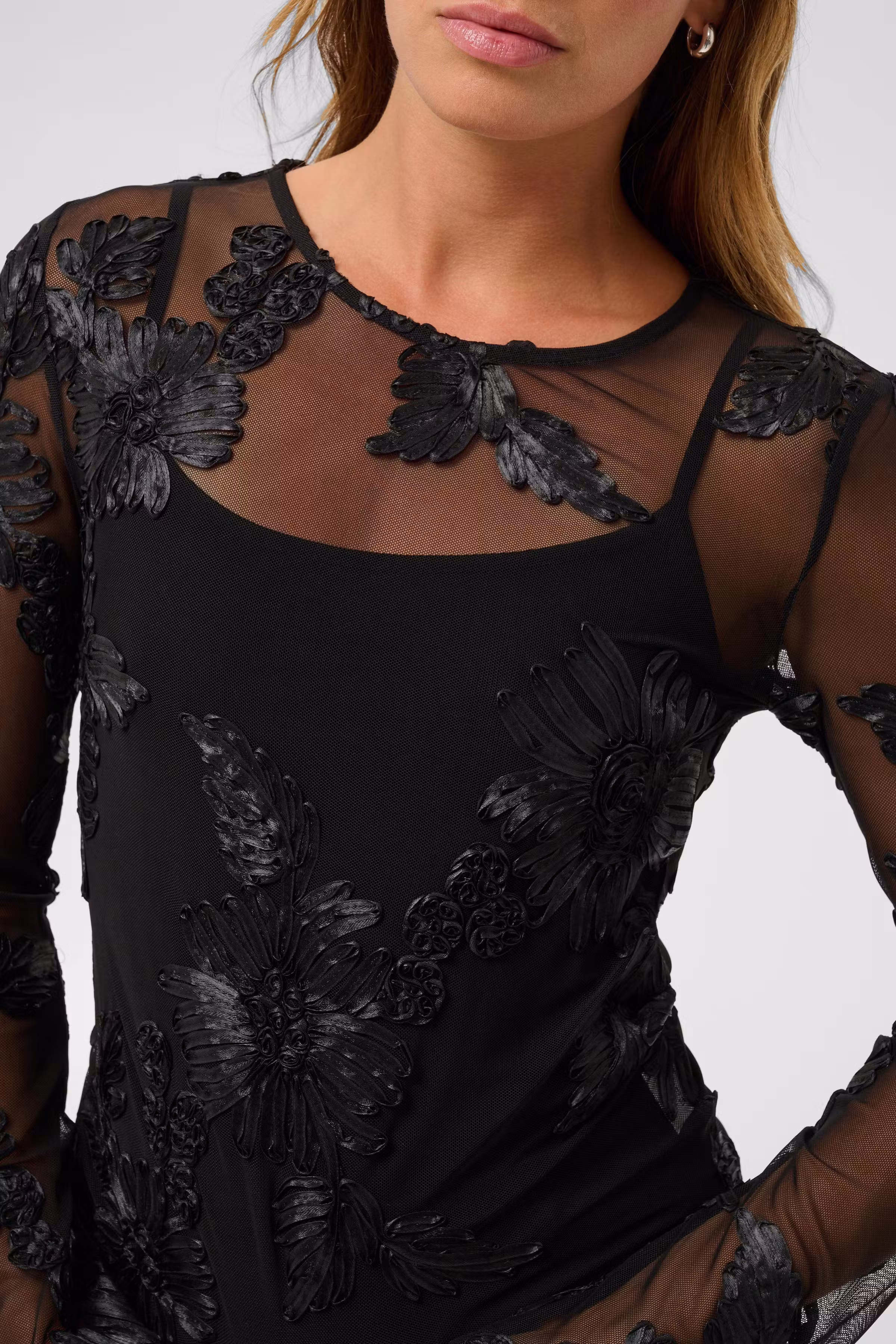 KAjulianne T-shirt LOOKBOOK DETAIL 10512186-100121