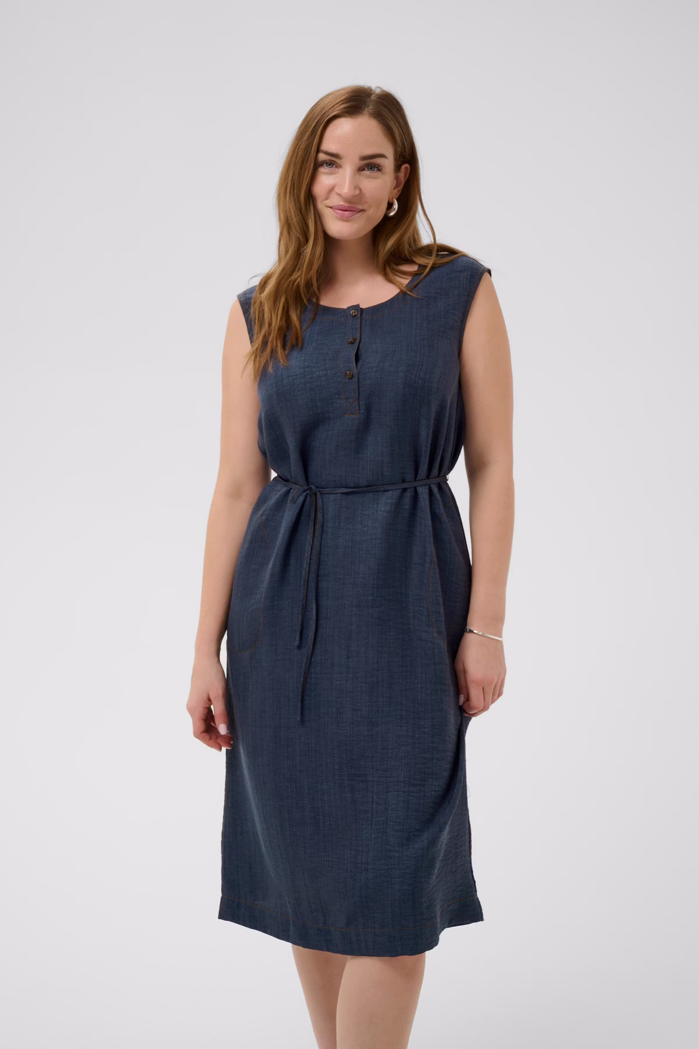 BPoda Kleid LOOKBOOK FRONT 40200115-1940241